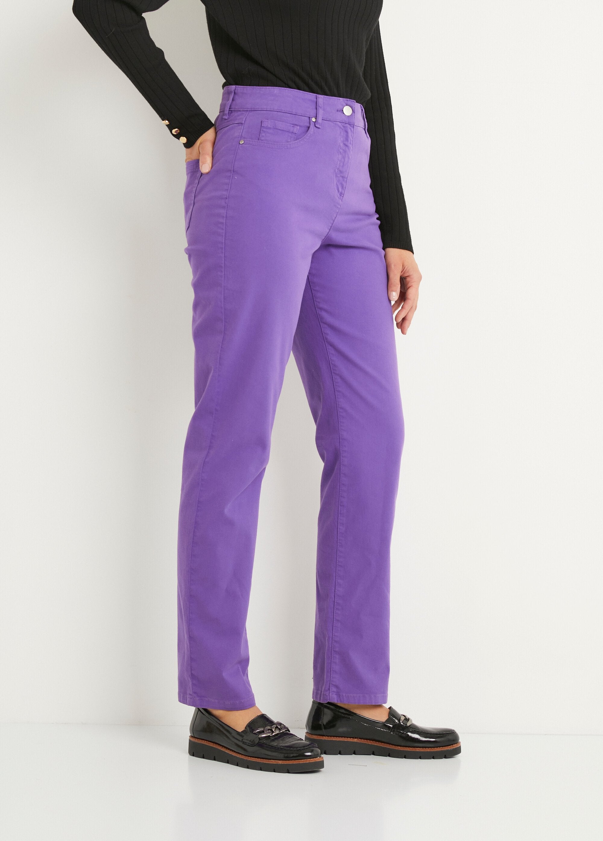 5-pocket_stretch_katoenen_broek_met_rechte_pijpen_Violet_DR1_slim