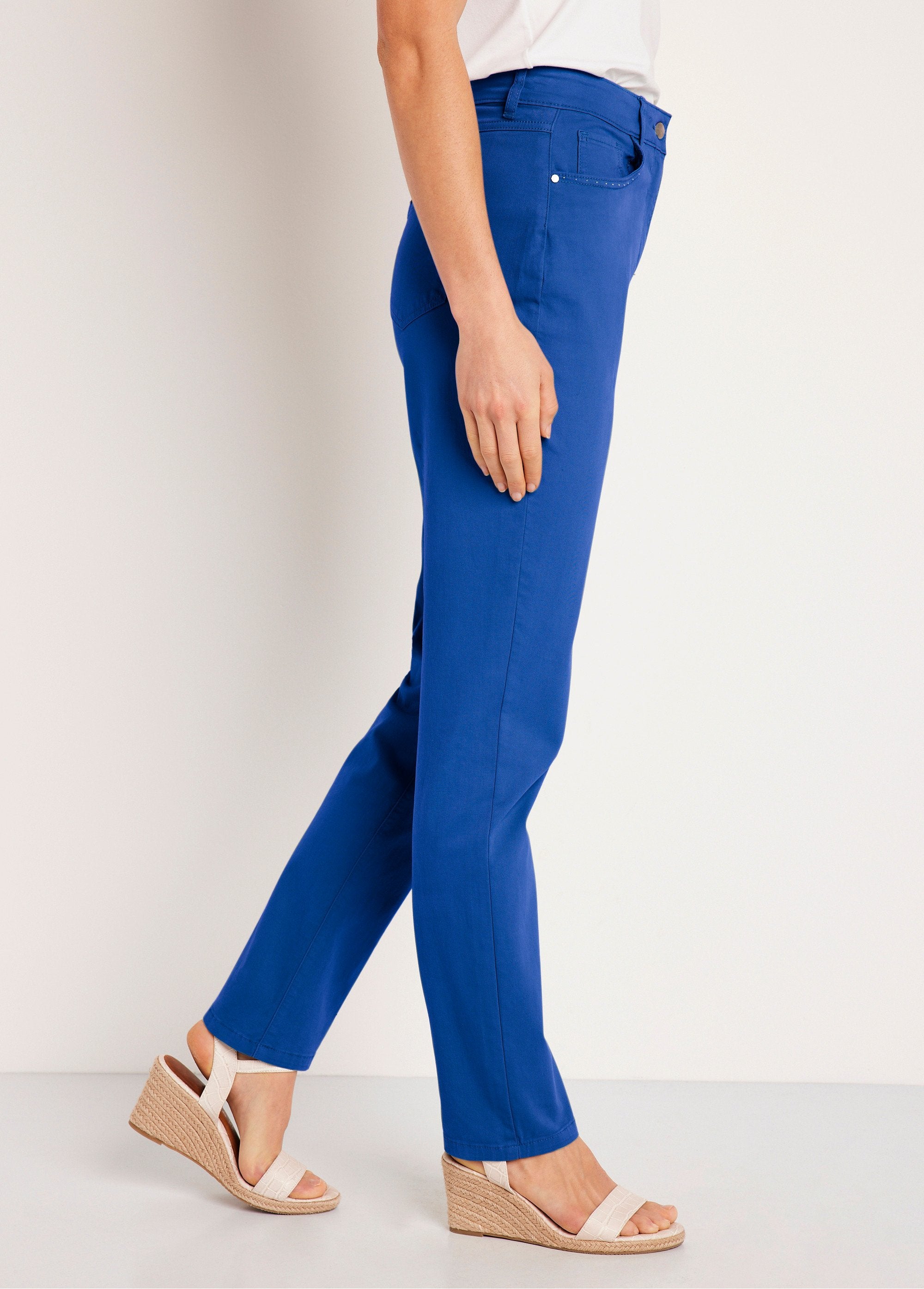 5-pocket_stretch_katoenen_broek_met_rechte_pijpen_Hard_blauw_DR1_slim