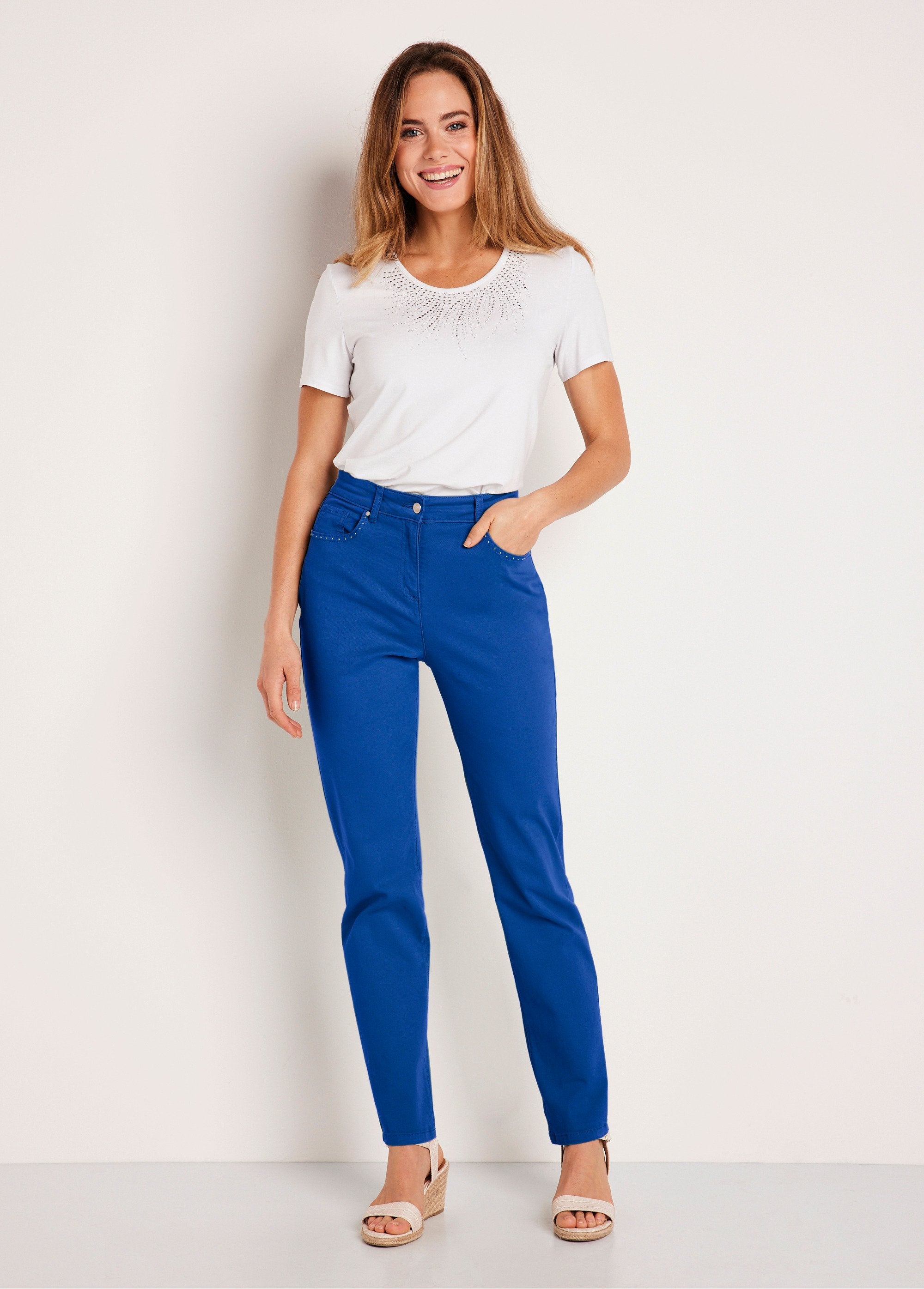 5-pocket_stretch_katoenen_broek_met_rechte_pijpen_Hard_blauw_SF1_slim