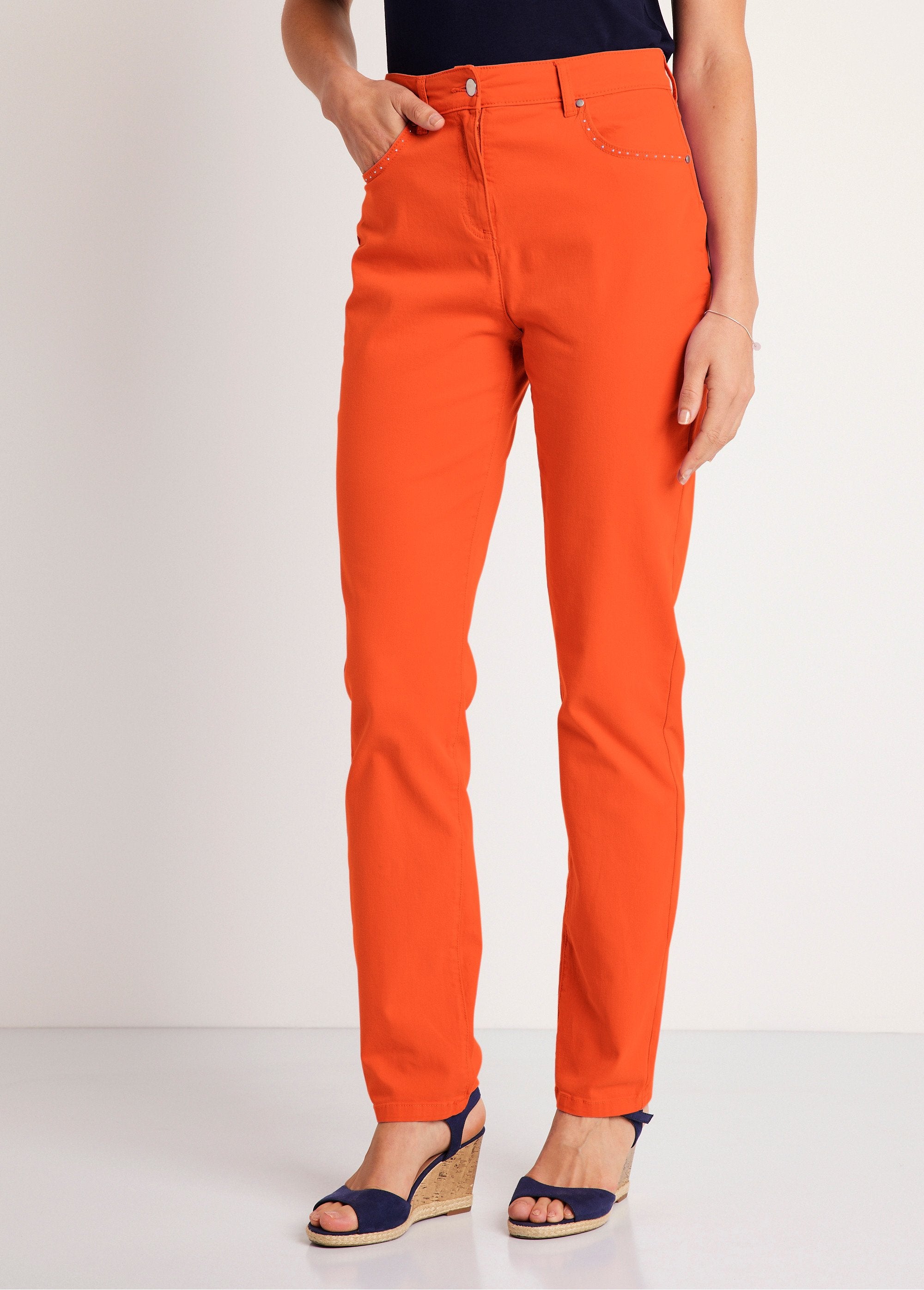 5-pocket_stretch_katoenen_broek_met_rechte_pijpen_ORANJE_FA1_slim