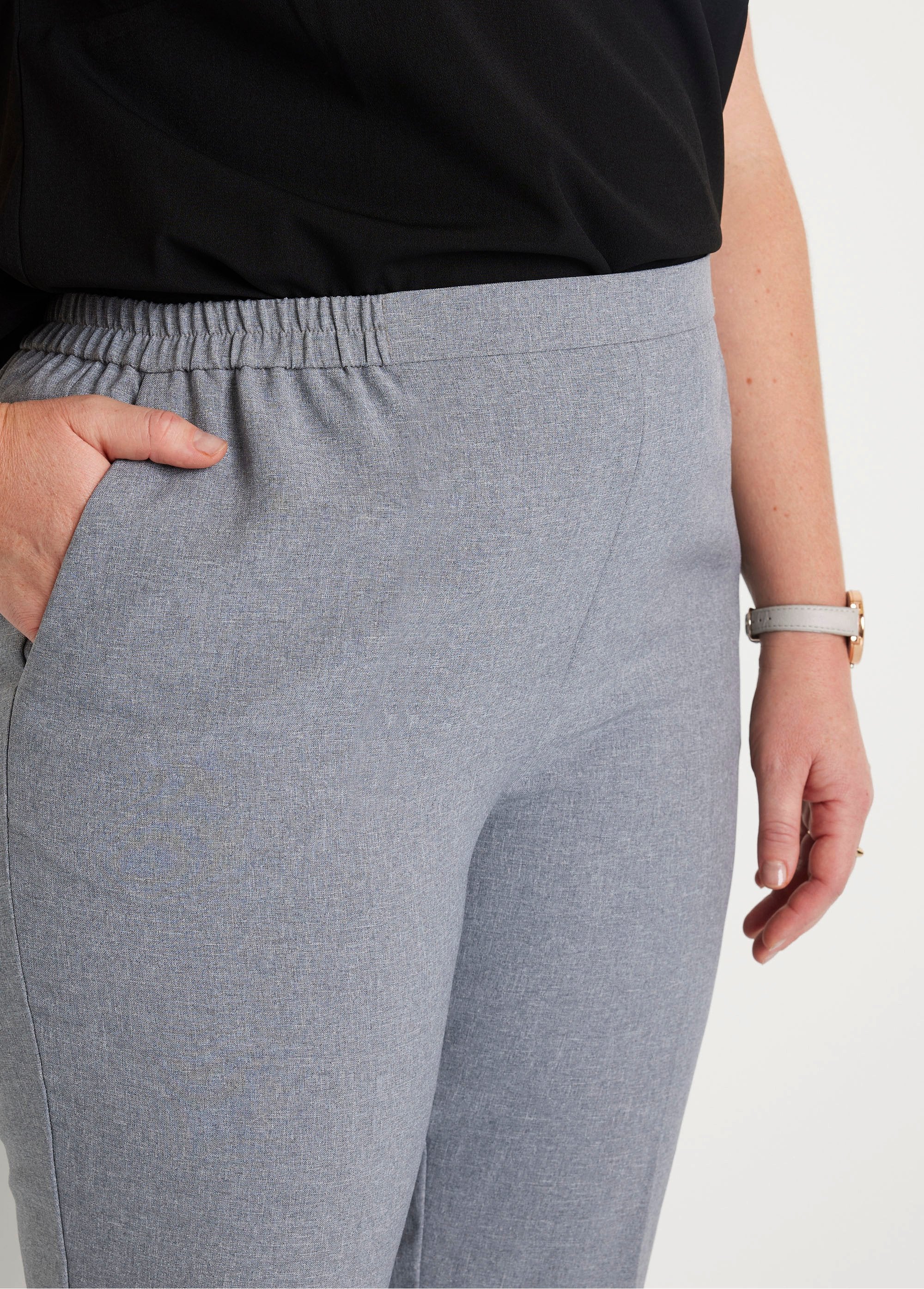 Rechte_broek_met_semi-elastische_tailleband_Zilver_DE1_curvy