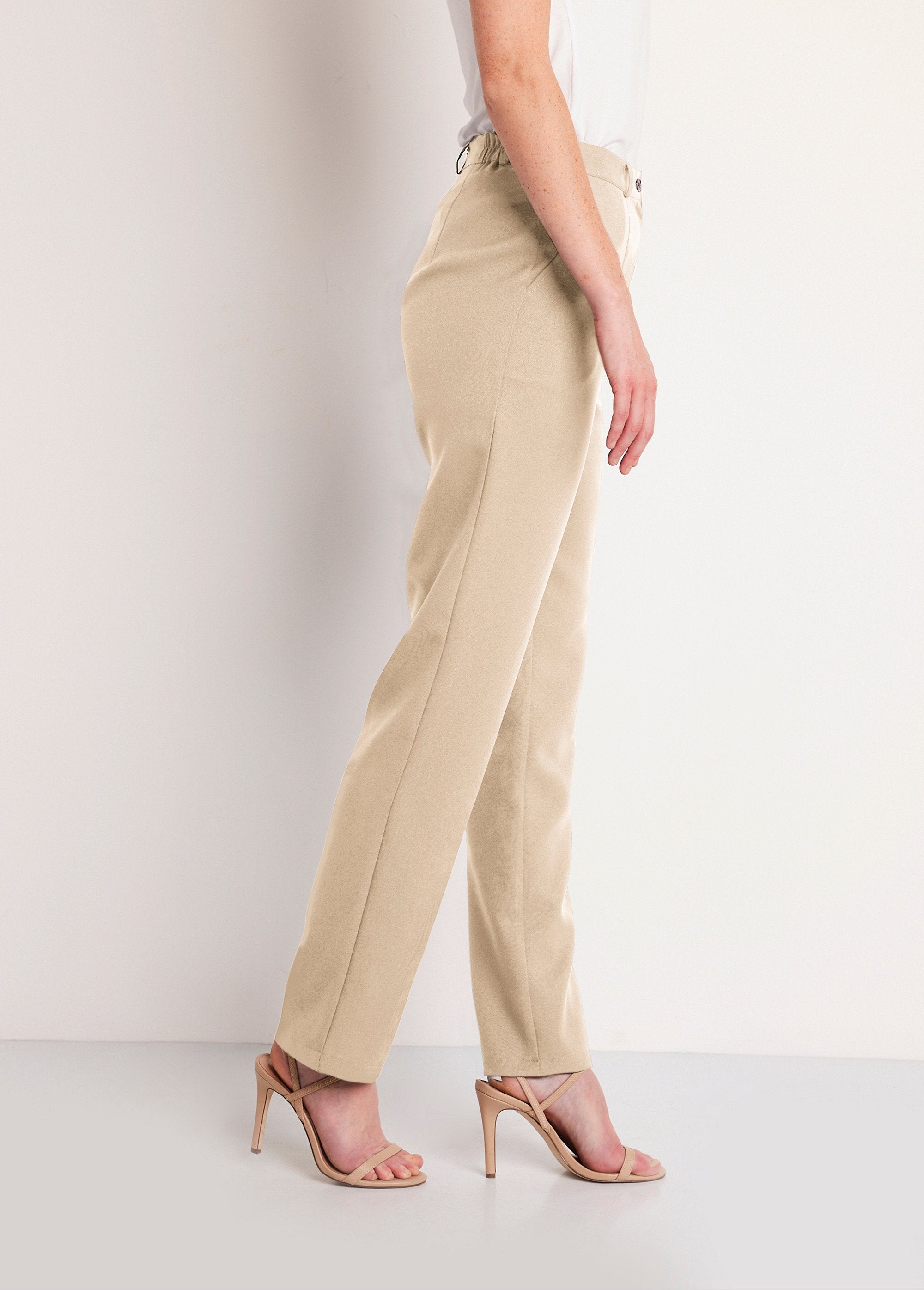 Effen_broek_met_rechte_pijpen_en_semi-elastische_tailleband_Zand_DR1_slim