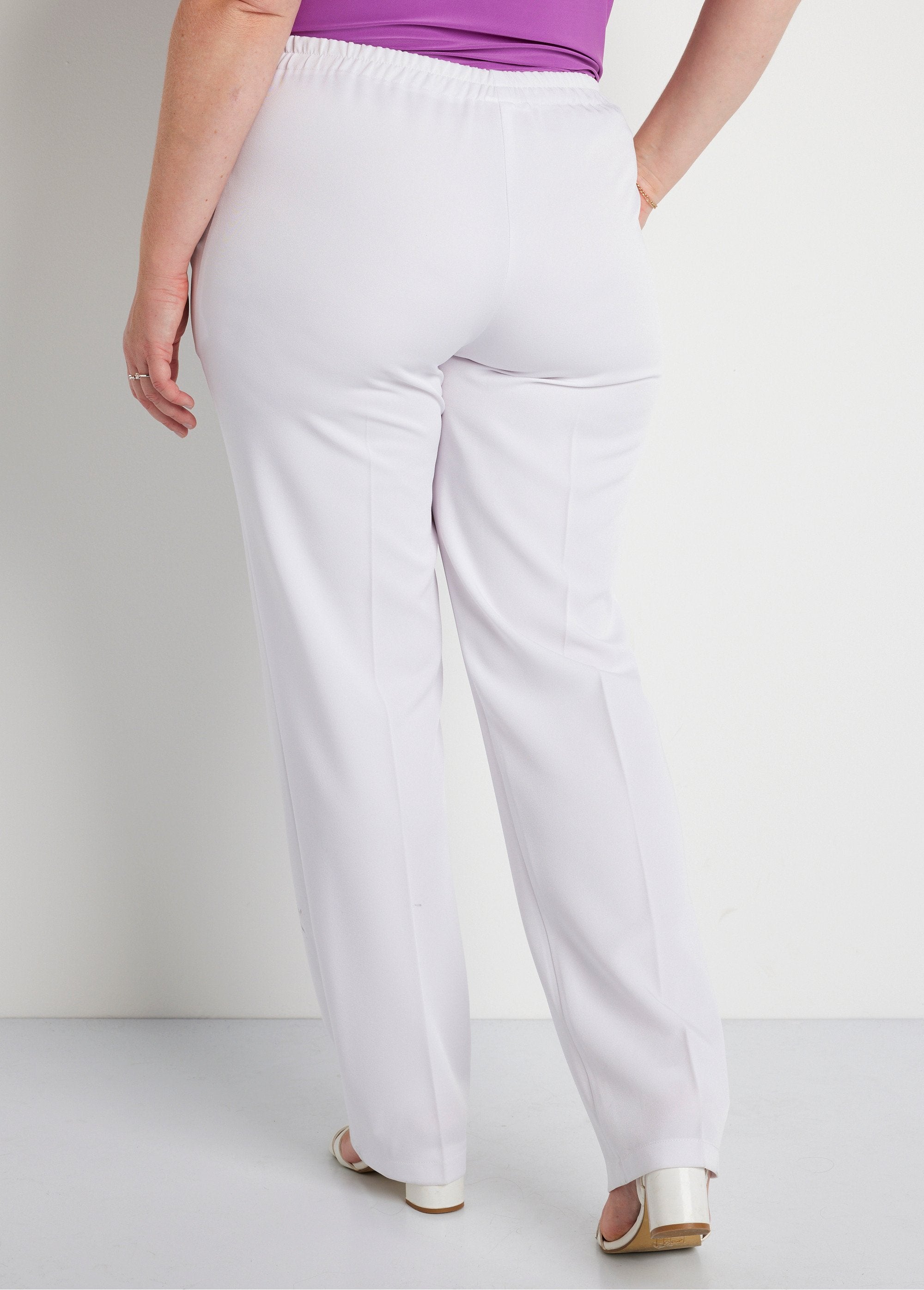 Rechte_broek_met_semi-elastische_tailleband_WIT_DO1_curvy