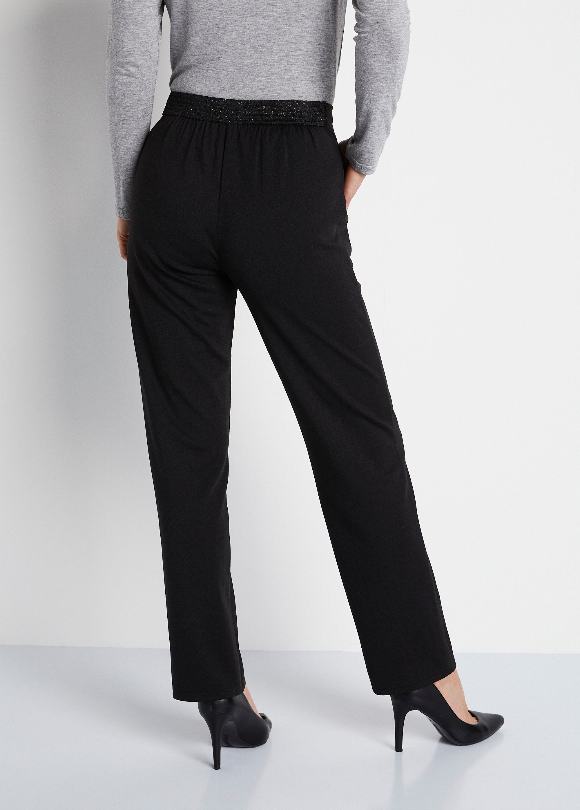 Rechte_broek_met_semi-elastische_tailleband_Effen_zwart_DO1_slim