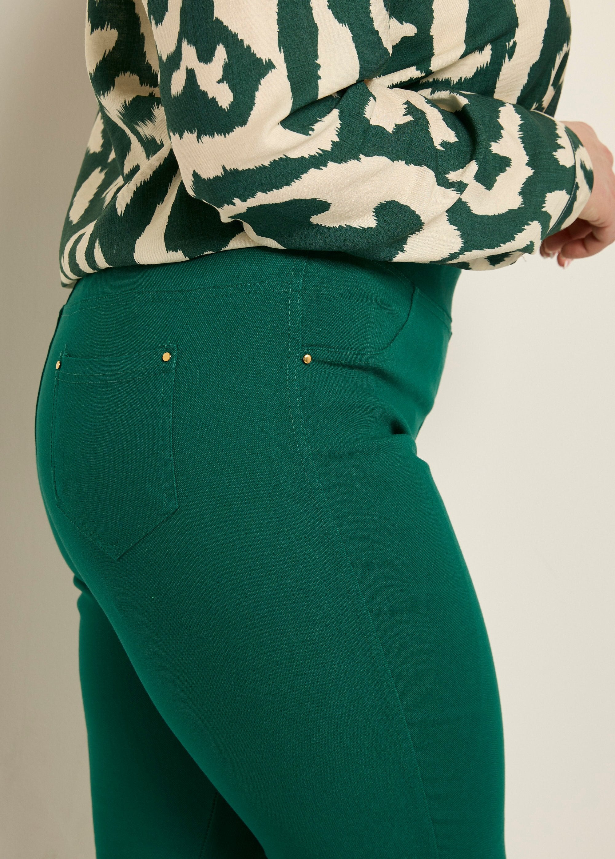 Stretch_broek_met_elastische_tailleband_Vert_DE1_curvy