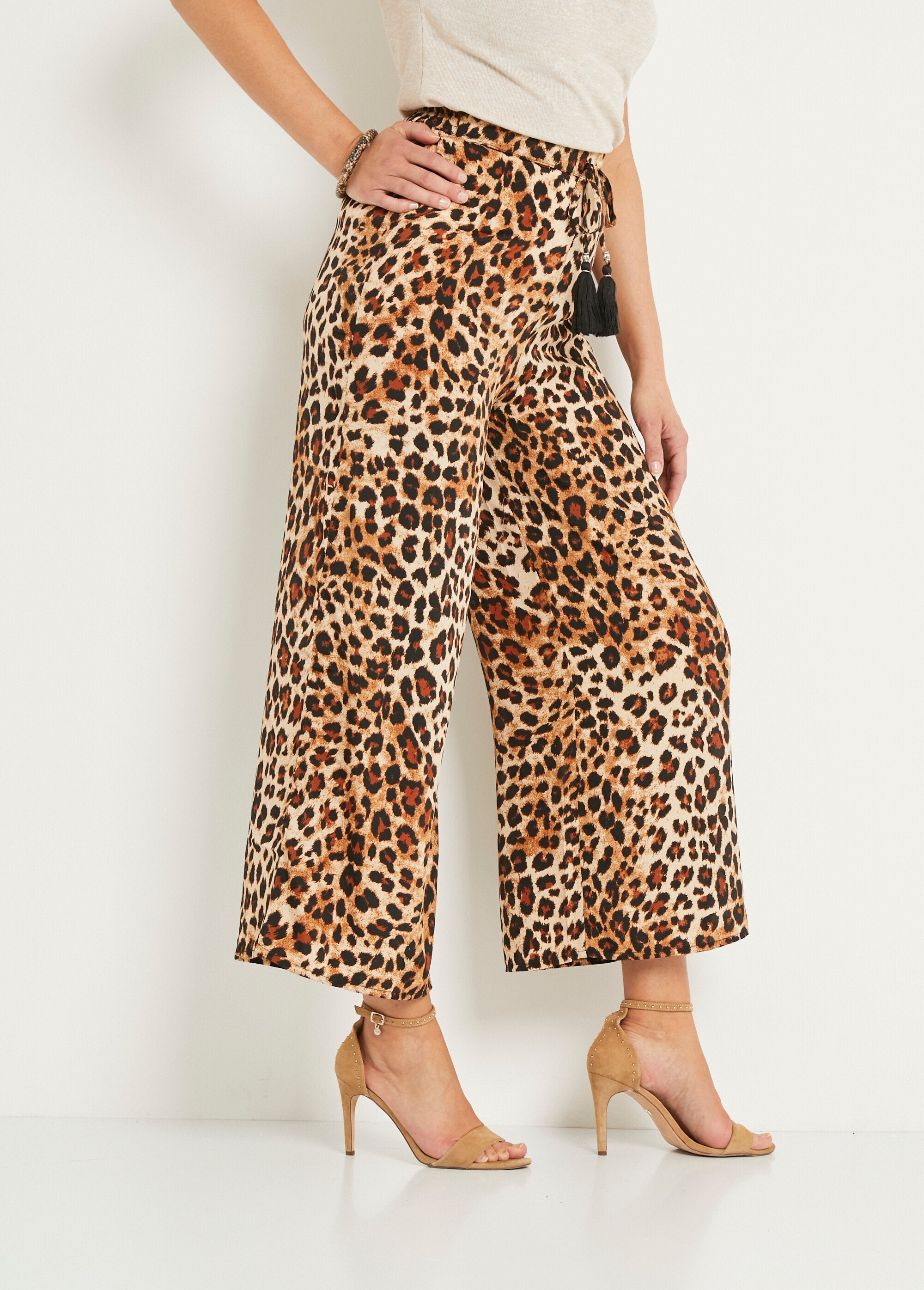 Wijde_broek_met_dierenprint_Leopard_DR1_slim