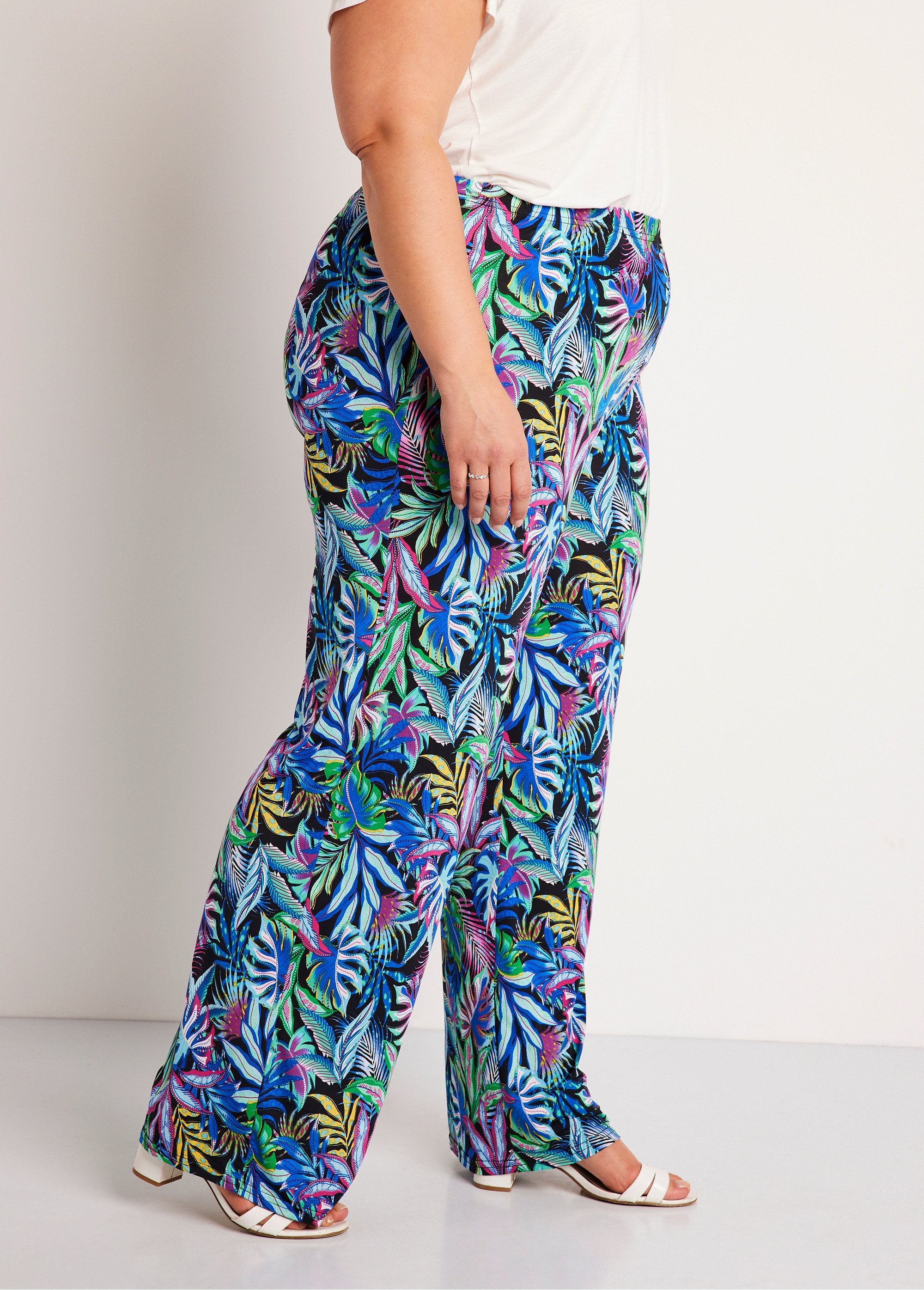 Vloeiende_broek_met_elastische_gebreide_tailleband_Blauwdruk_DR1_curvy