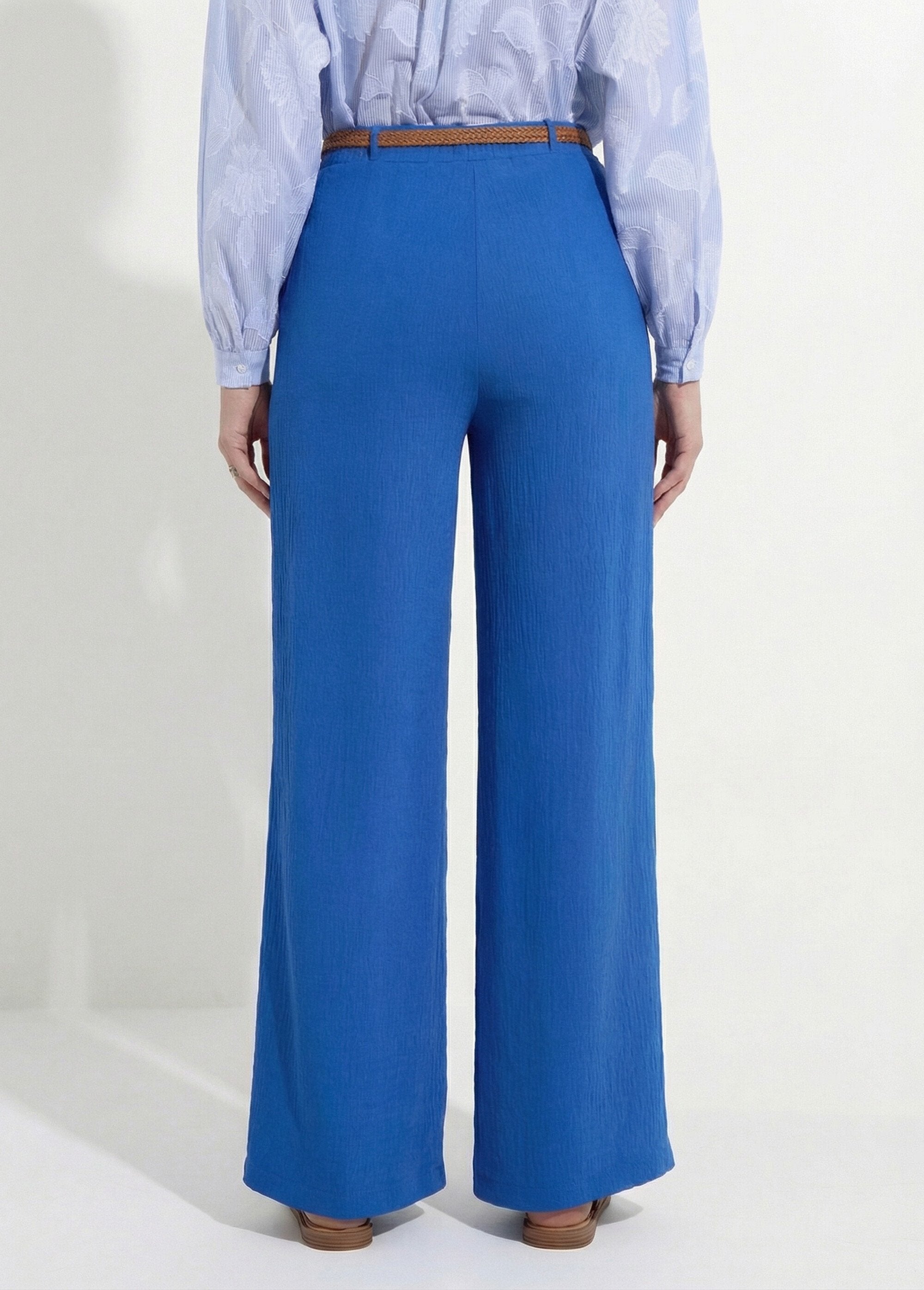Broek_met_elastische_taille_en_riem_Bleu_DO1_slim