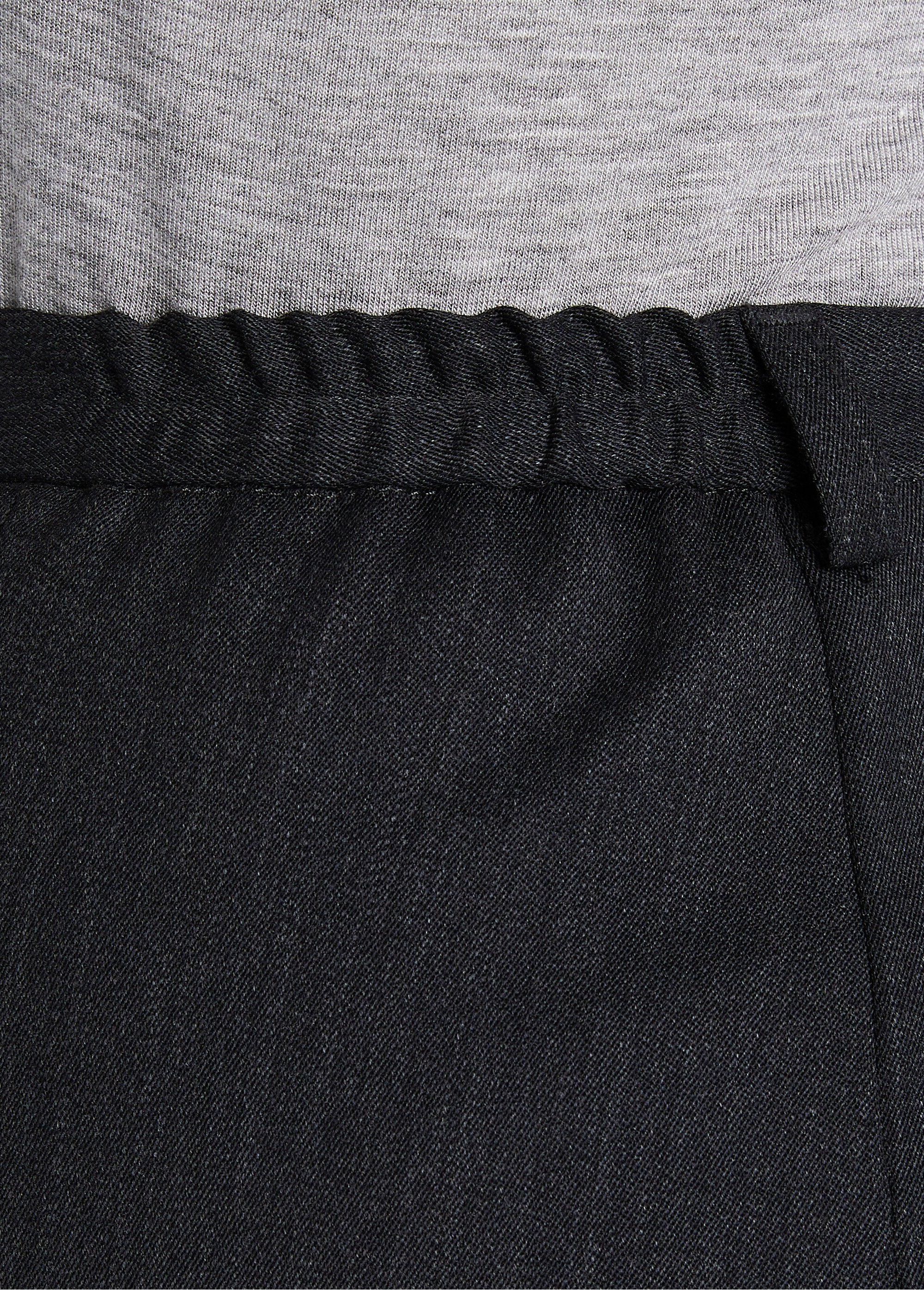 Semi-elastische_broek_met_rechte_pijpen_GRIJS_DE2_slim