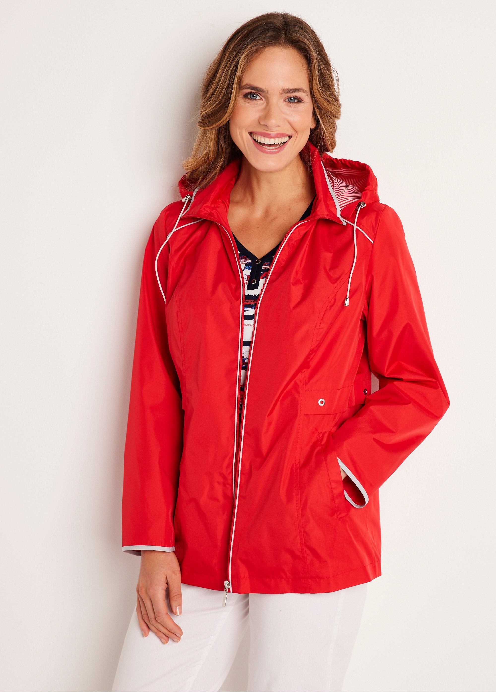 Korte_parka_met_rits_Rood_FA1_slim