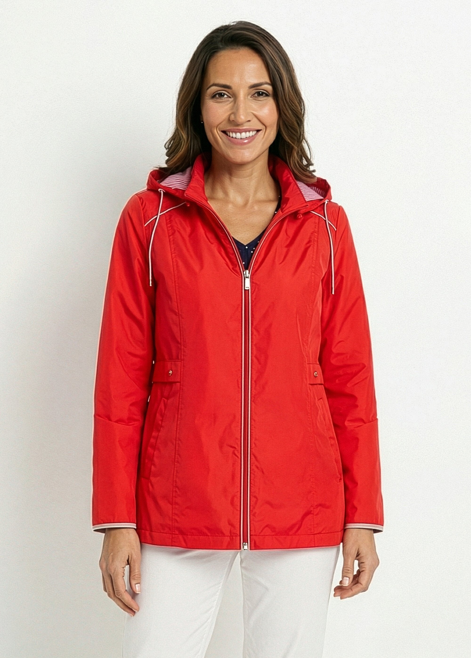 Lichtgewicht_korte_parka_met_ritssluiting_en_capuchon_Rood_FA1_slim