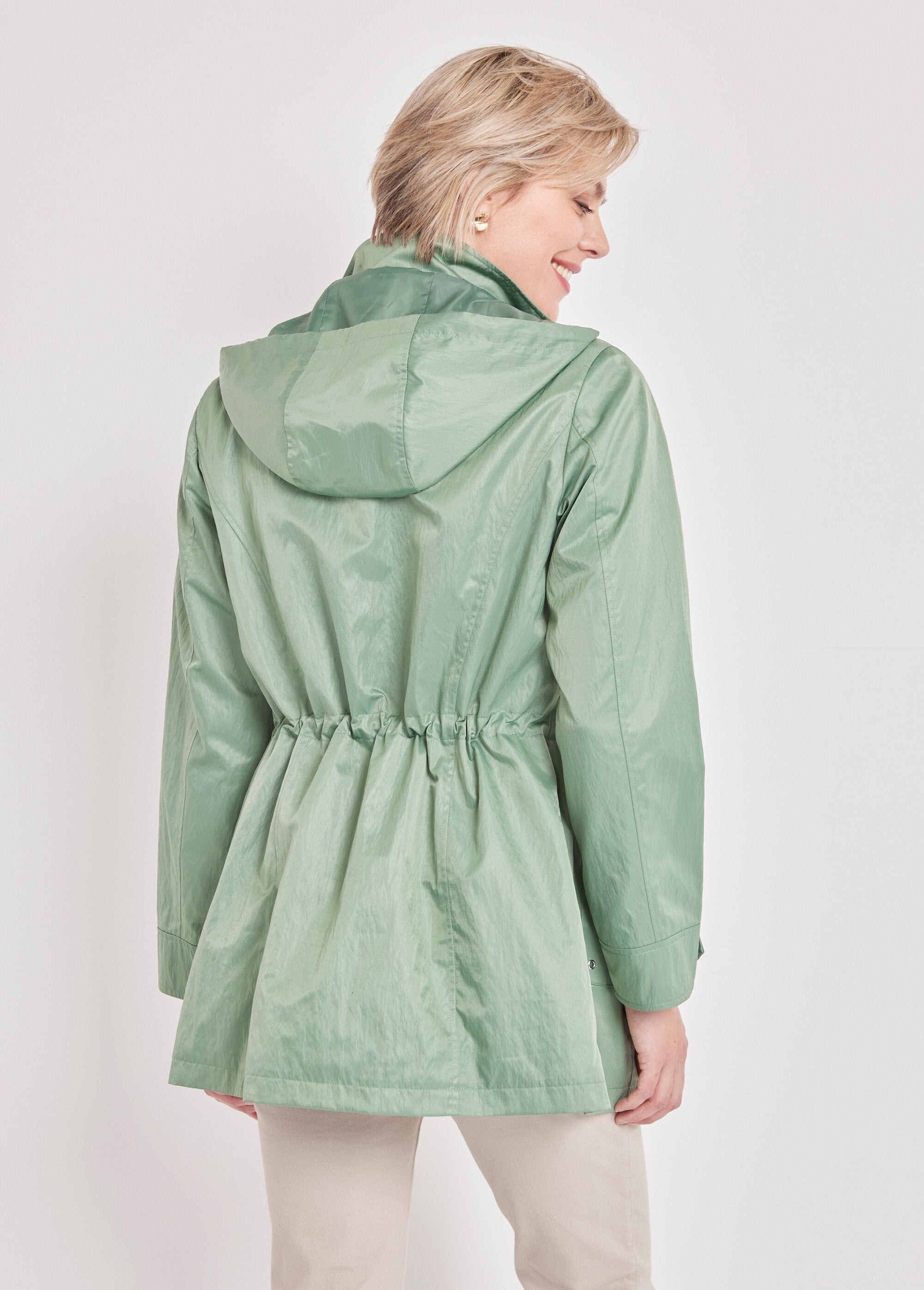 Parka_met_rits_en_drukknopen_Amandel_groen_DO1_slim