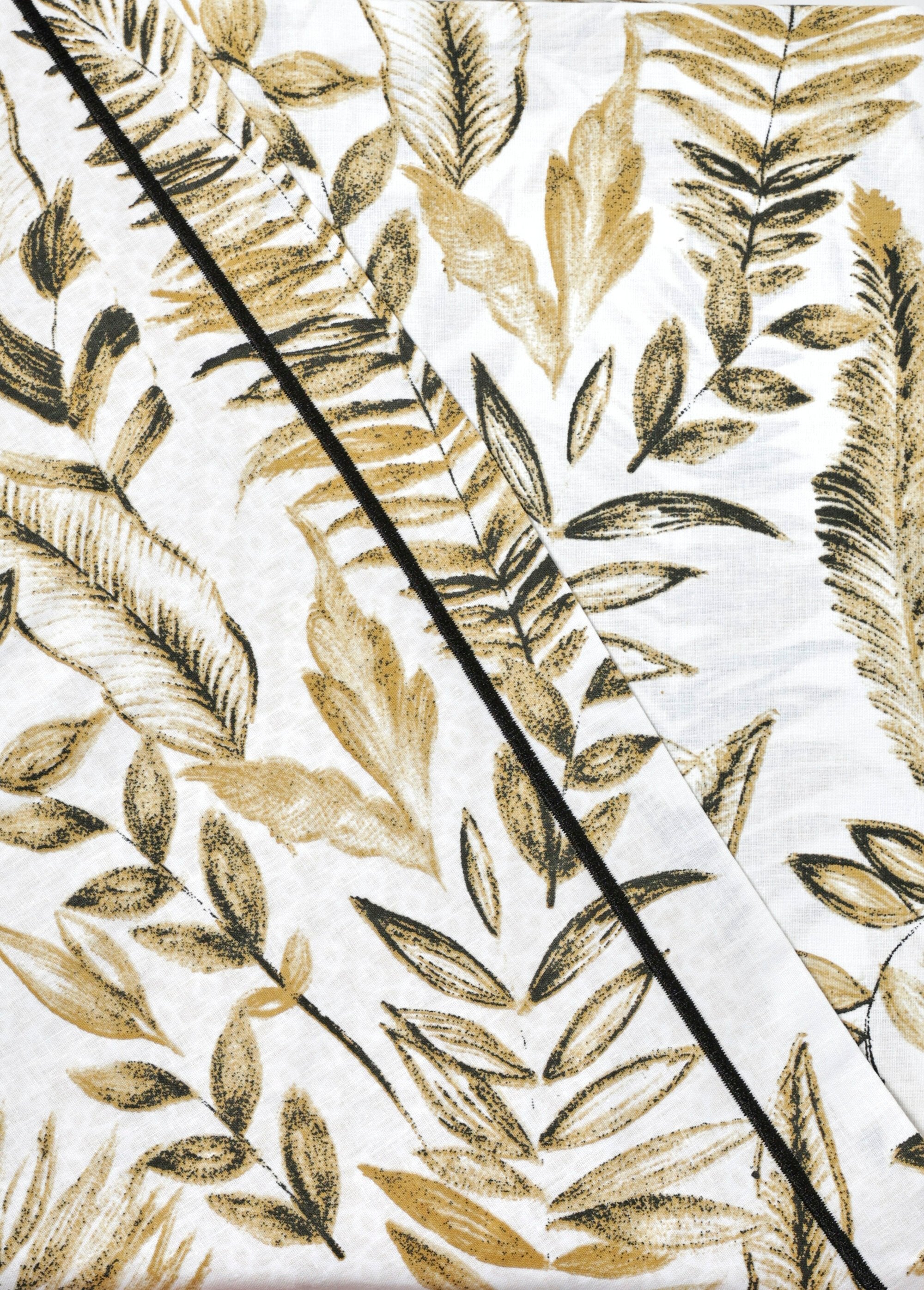 4-delige_set_met_onderlaken,_gebladerte_Imprime_beige_DO1_slim