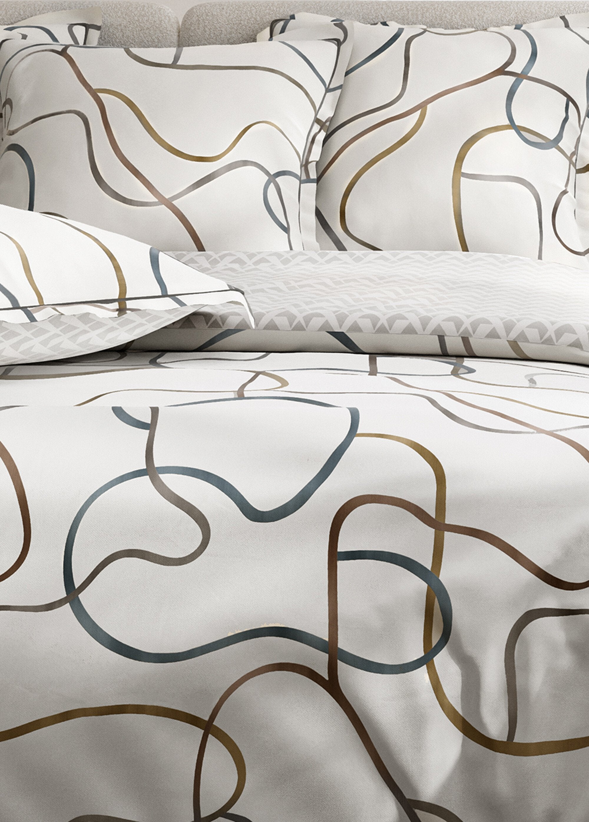 4-delige_perkal_beddengoedset_met_onderlaken,_lijnen_Imprime_blanc_DE3_slim