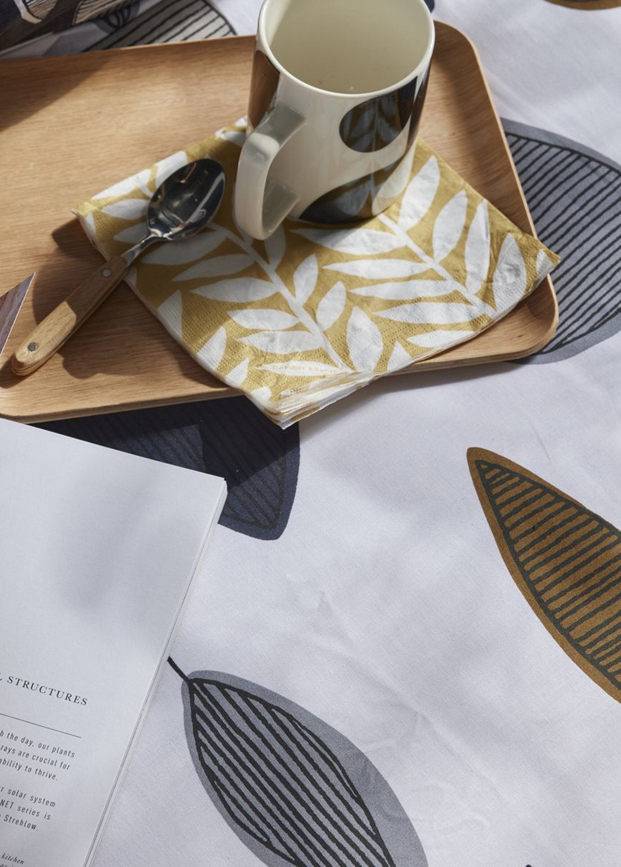 Puur_katoen_240_x_220_cm,_Trees_Blanc_et_bleu_marine_DE2_slim