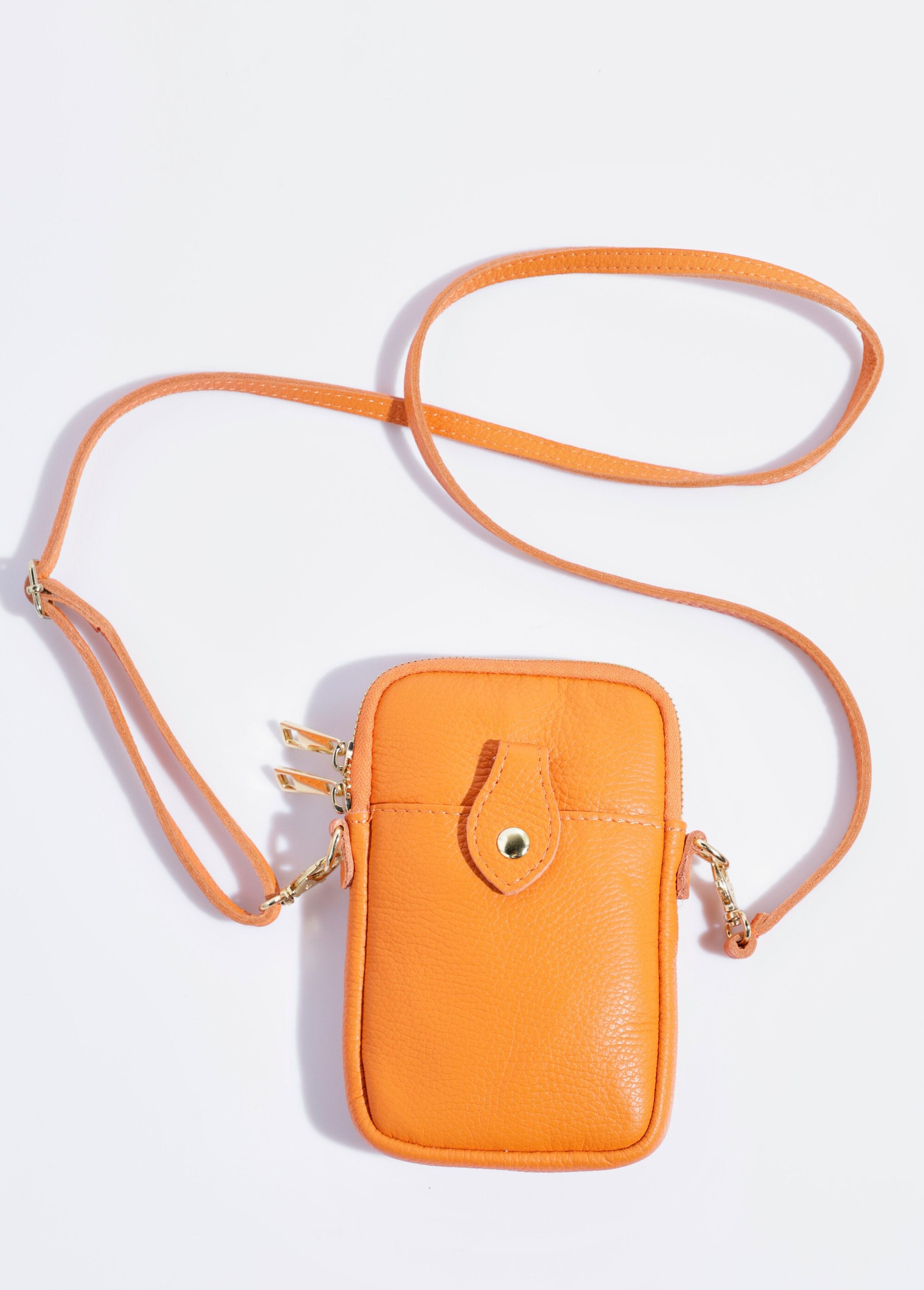 Pochette_téléphone_zippée_en_cuir_Orange_FA1_slim