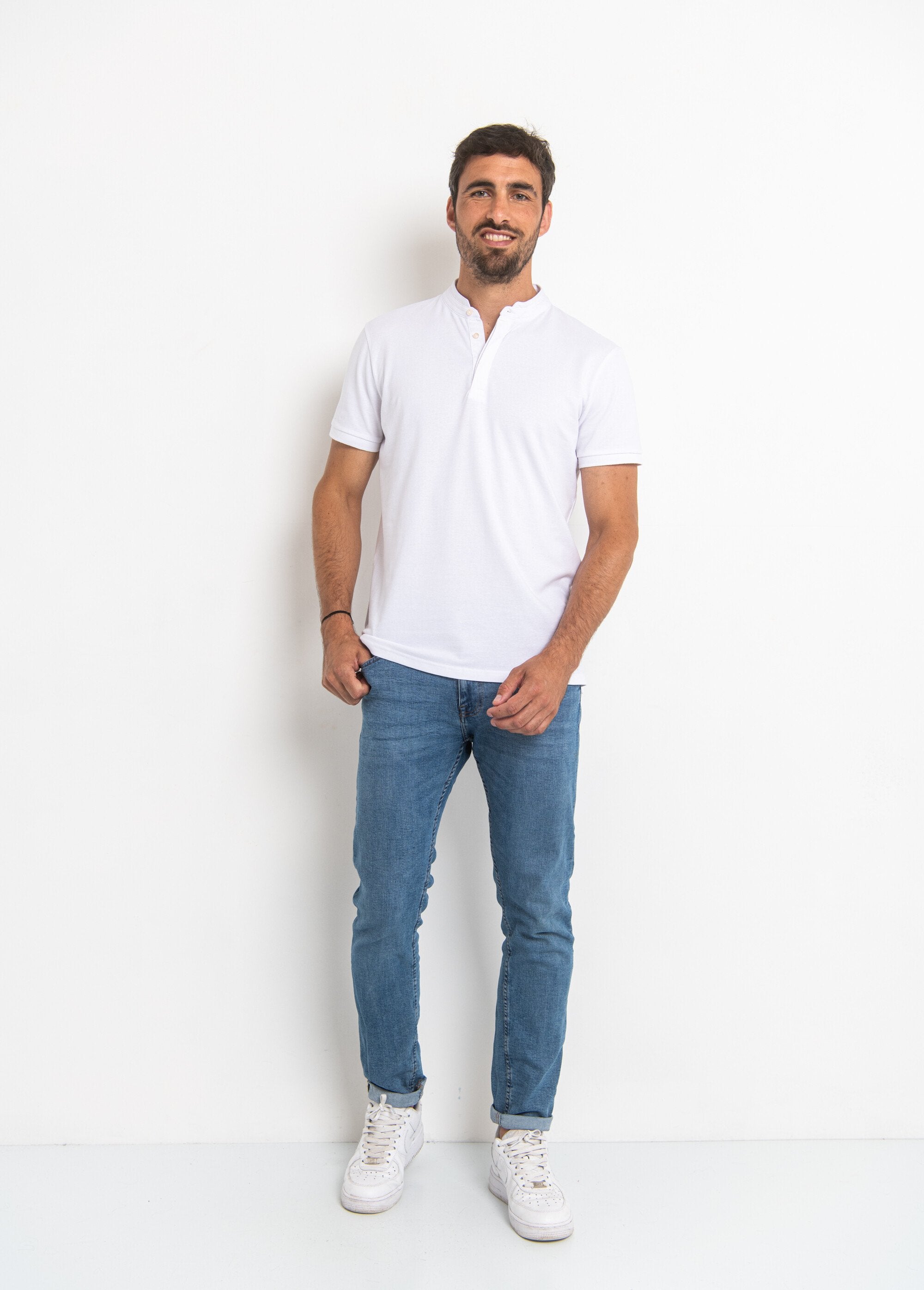 Poloshirt_met_korte_mouwen_en_Mao_kraag_Blanc_SF1_slim