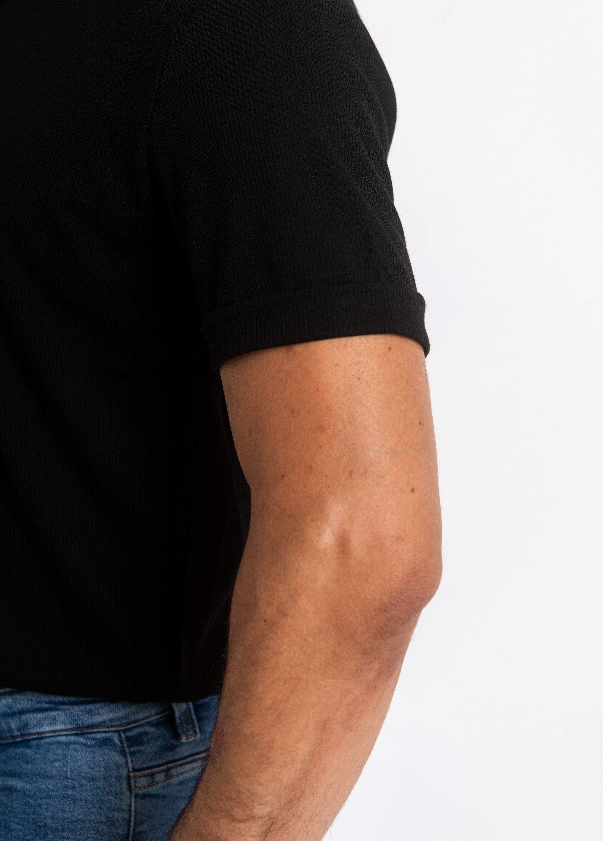 Poloshirt_in_overhemdstijl_Noir_DE3_slim