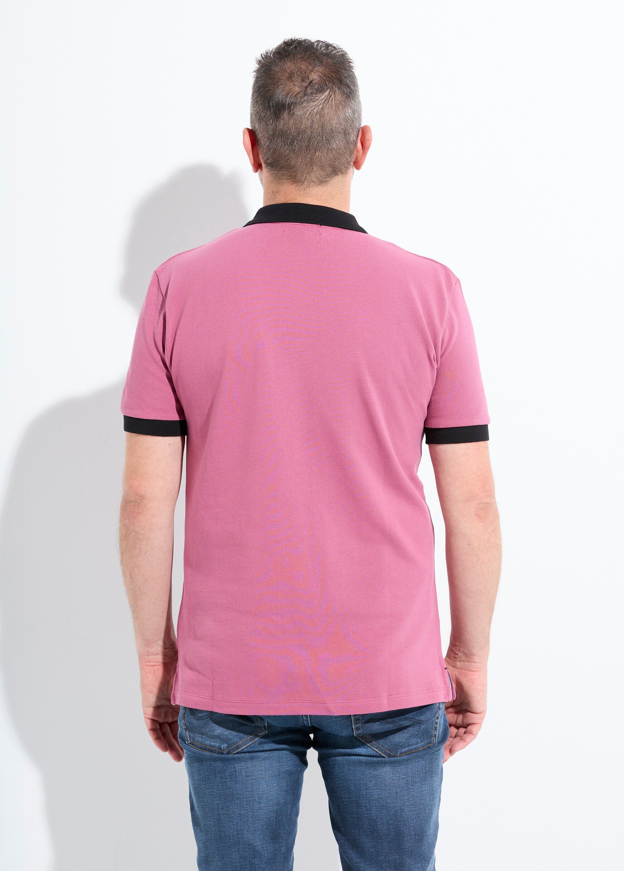 Herenpolo_met_contrasterende_kraag_en_mouwen_Rose_fonce_DO1_slim