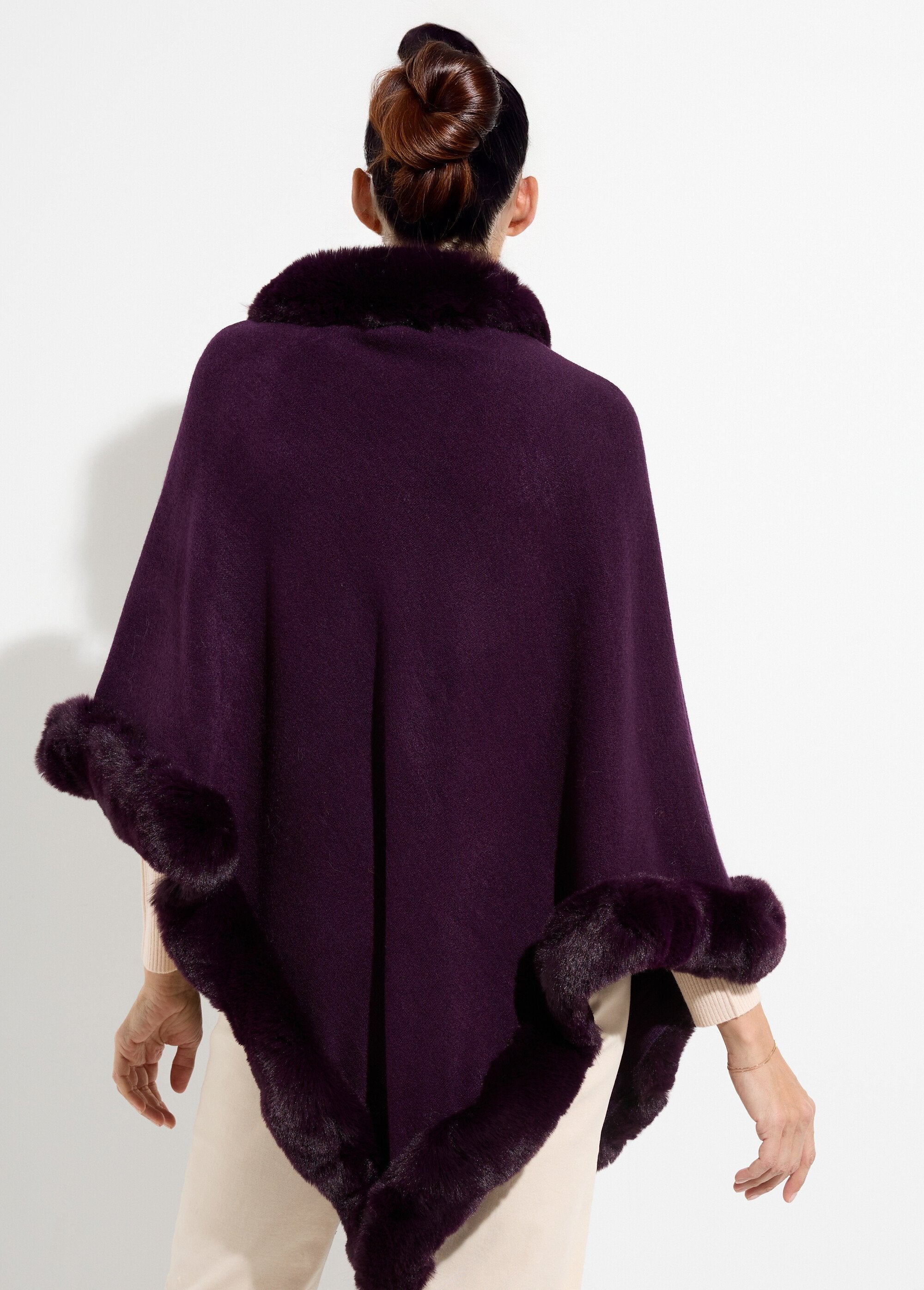 Trui_cape,_ton_sur_ton_bontrand_Prune_DO1_slim