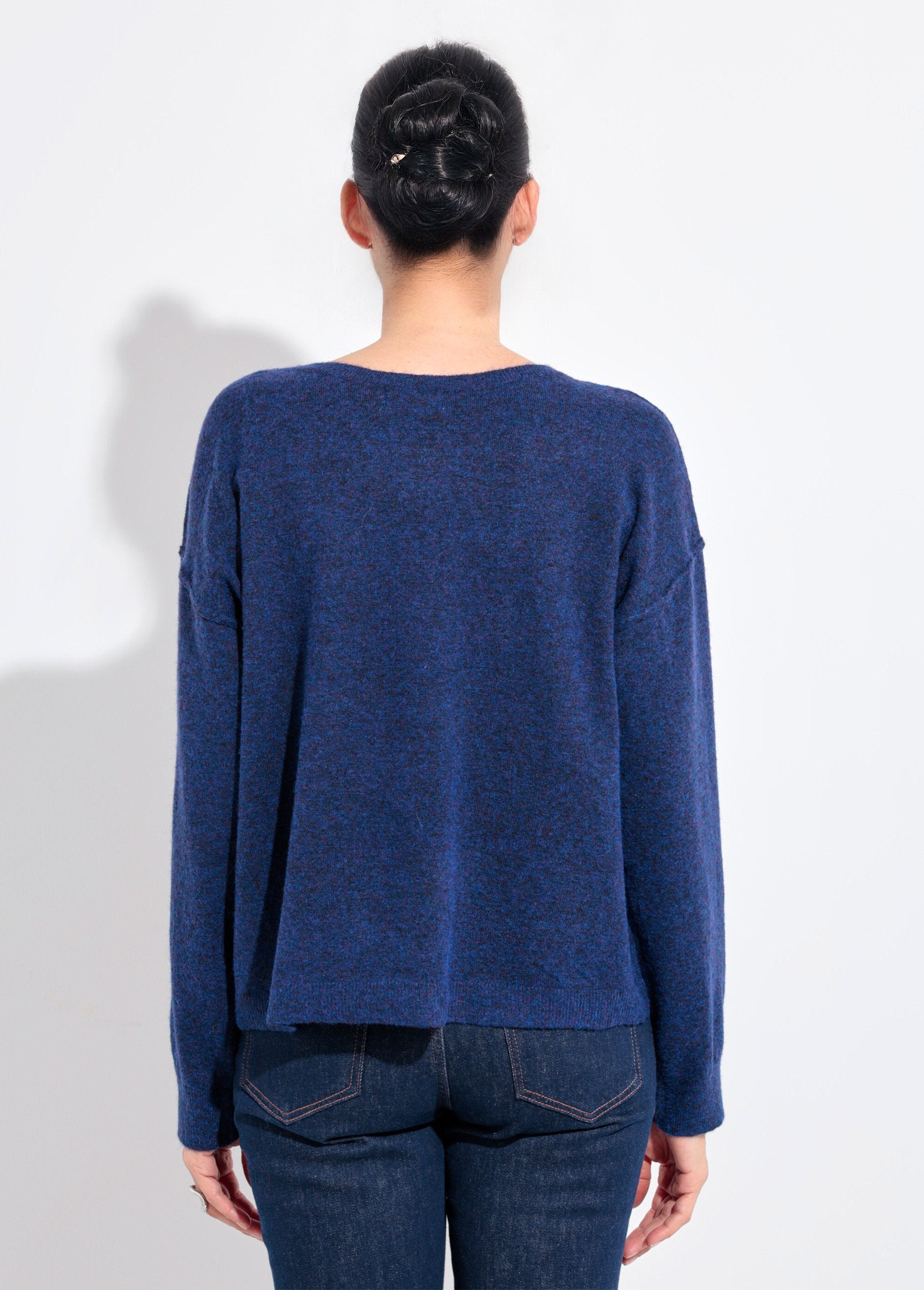 Warme_trui_met_ronde_hals_van_wol_Bleu_DO1_slim