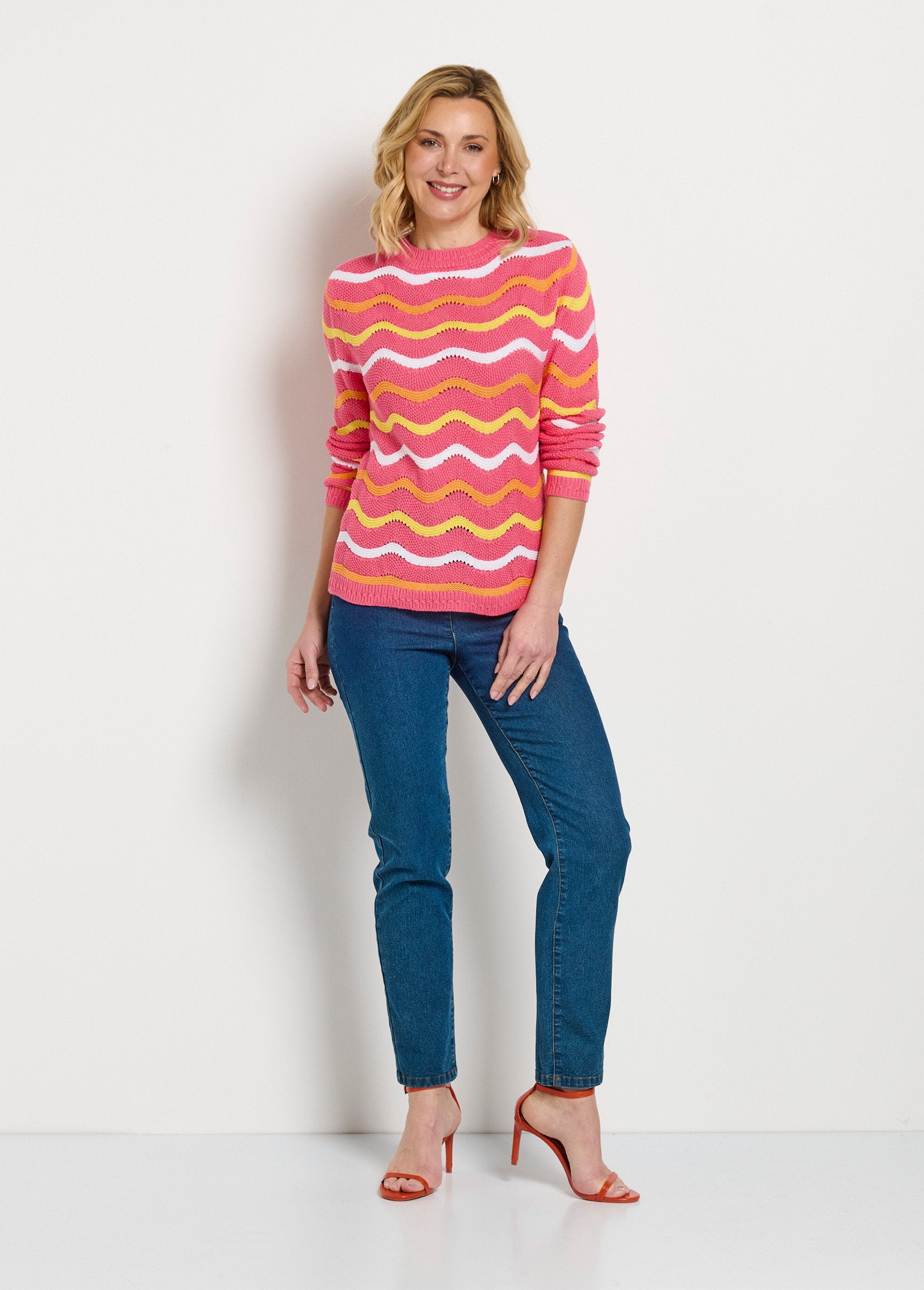 Pull_doux_col_rond_reliefé_rayé_point_mousse_Fond_rose_SF1_slim