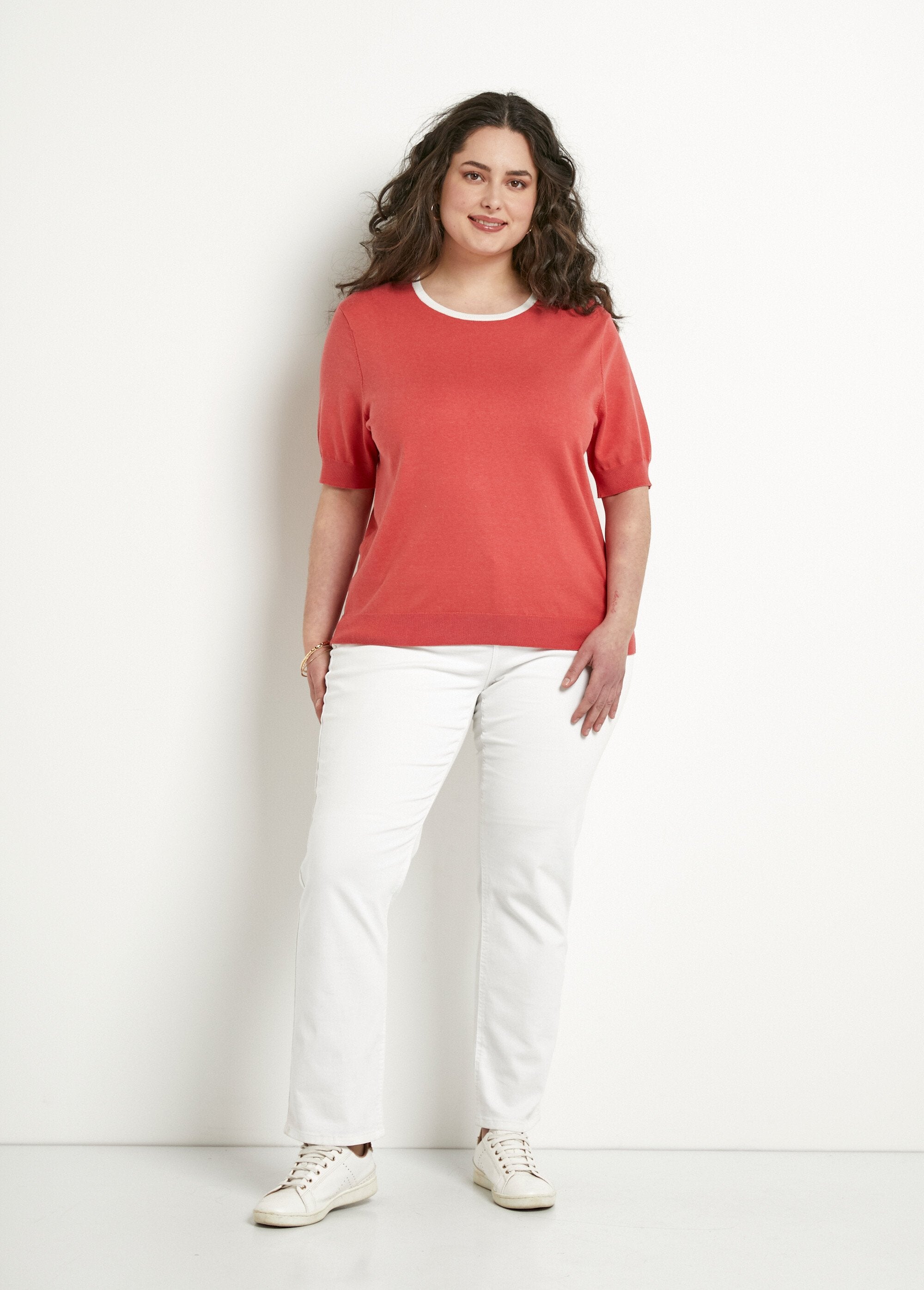 Pull_doux_manches_courtes_col_rond_Coquelicot_SF1_curvy