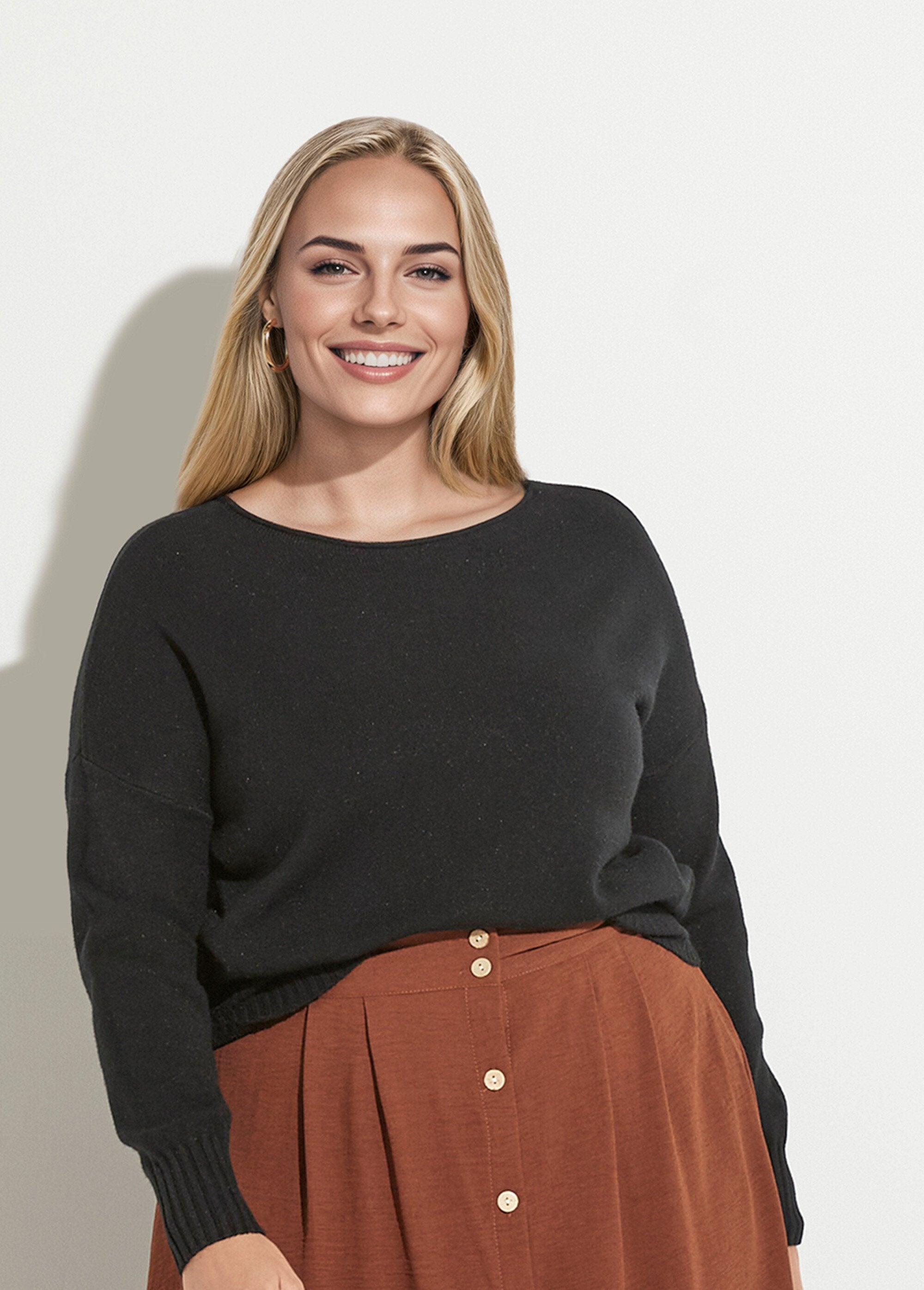 Pull_encolure_bateau_avec_bords_côtelés_Noir_FA1_curvy