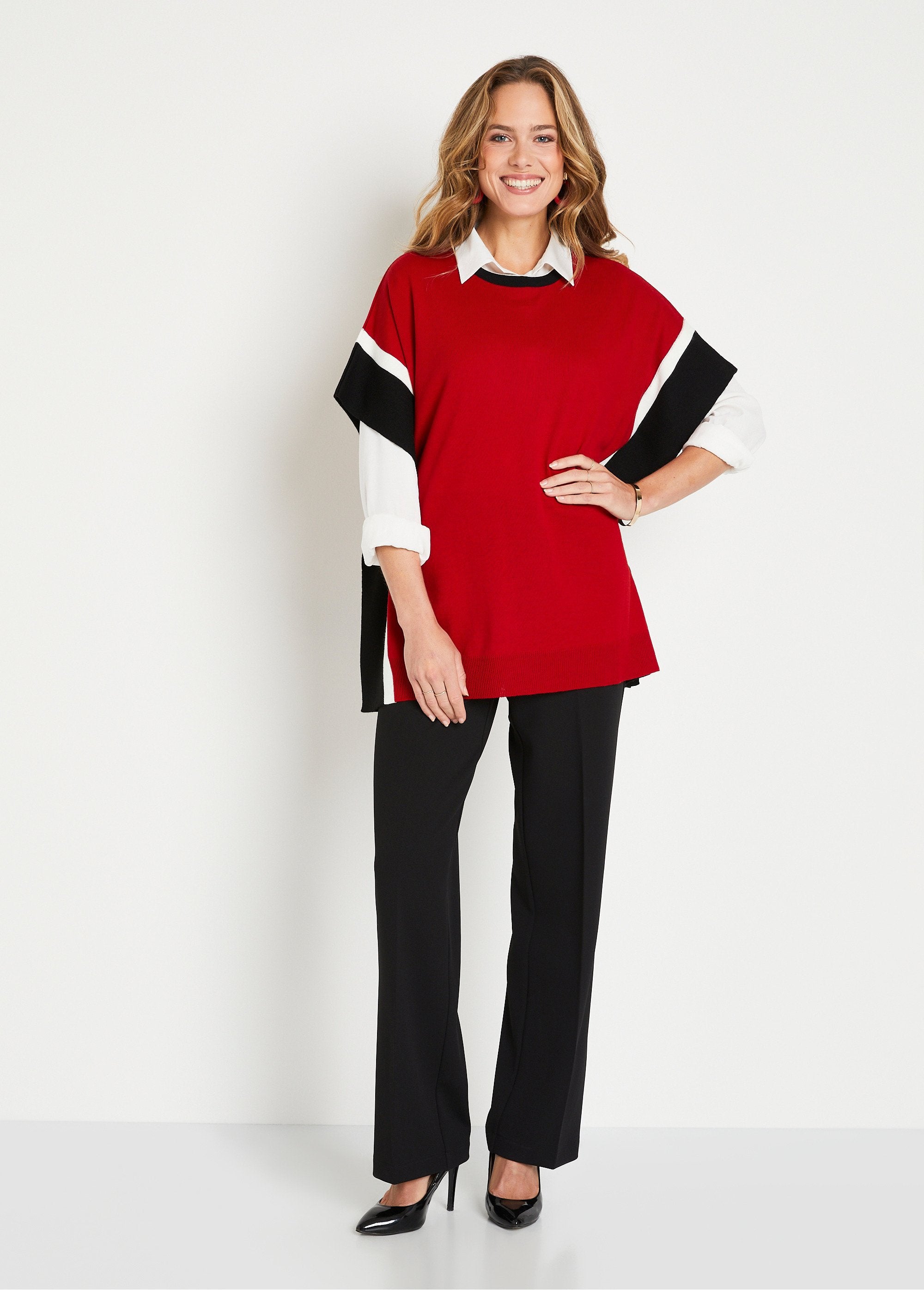 Effen_lange_poncho-trui_Rouge_et_noir_SF1_slim