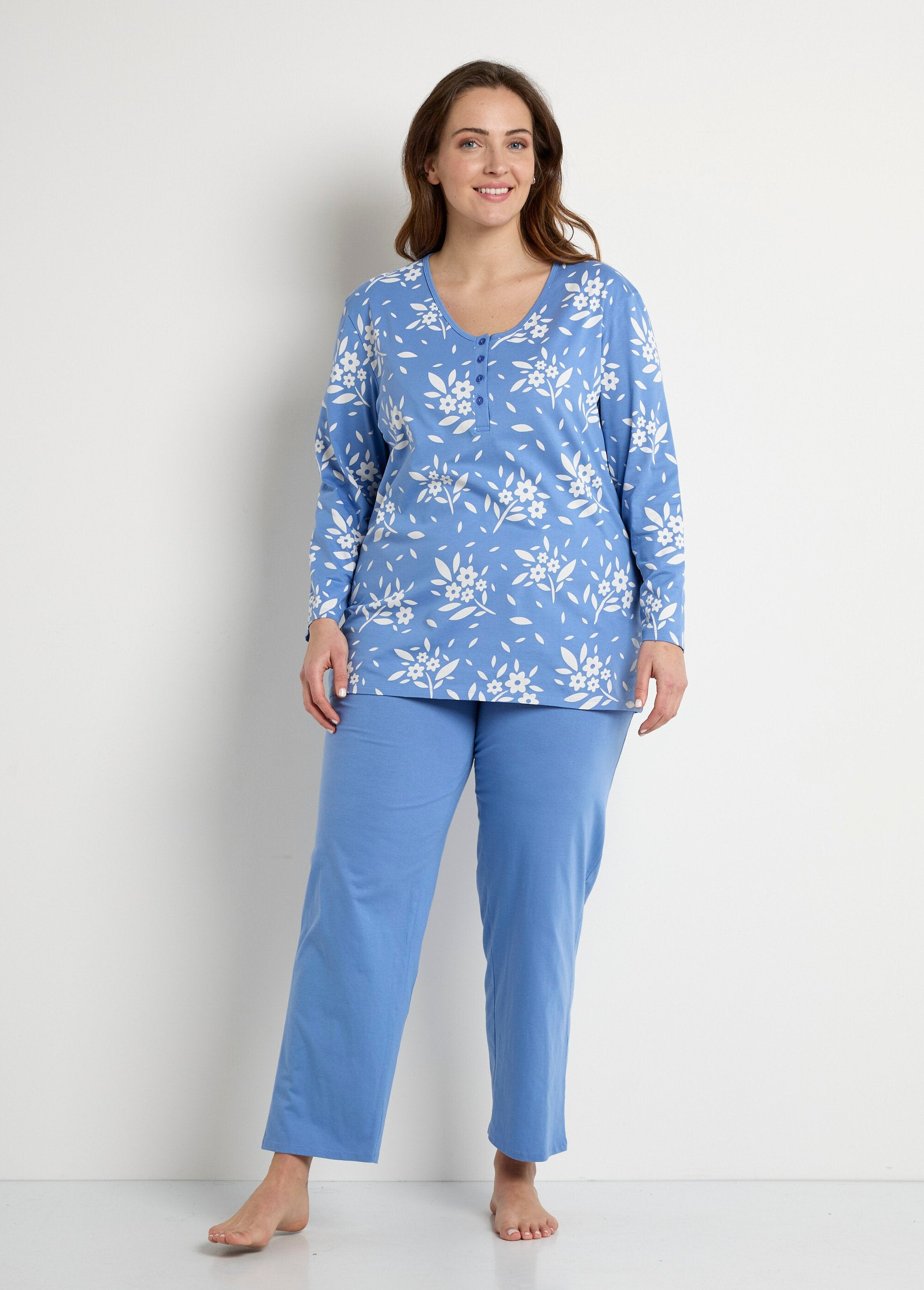 Pyjama_col_V_boutonné_coton_manches_longues_Bleu_SF1_curvy