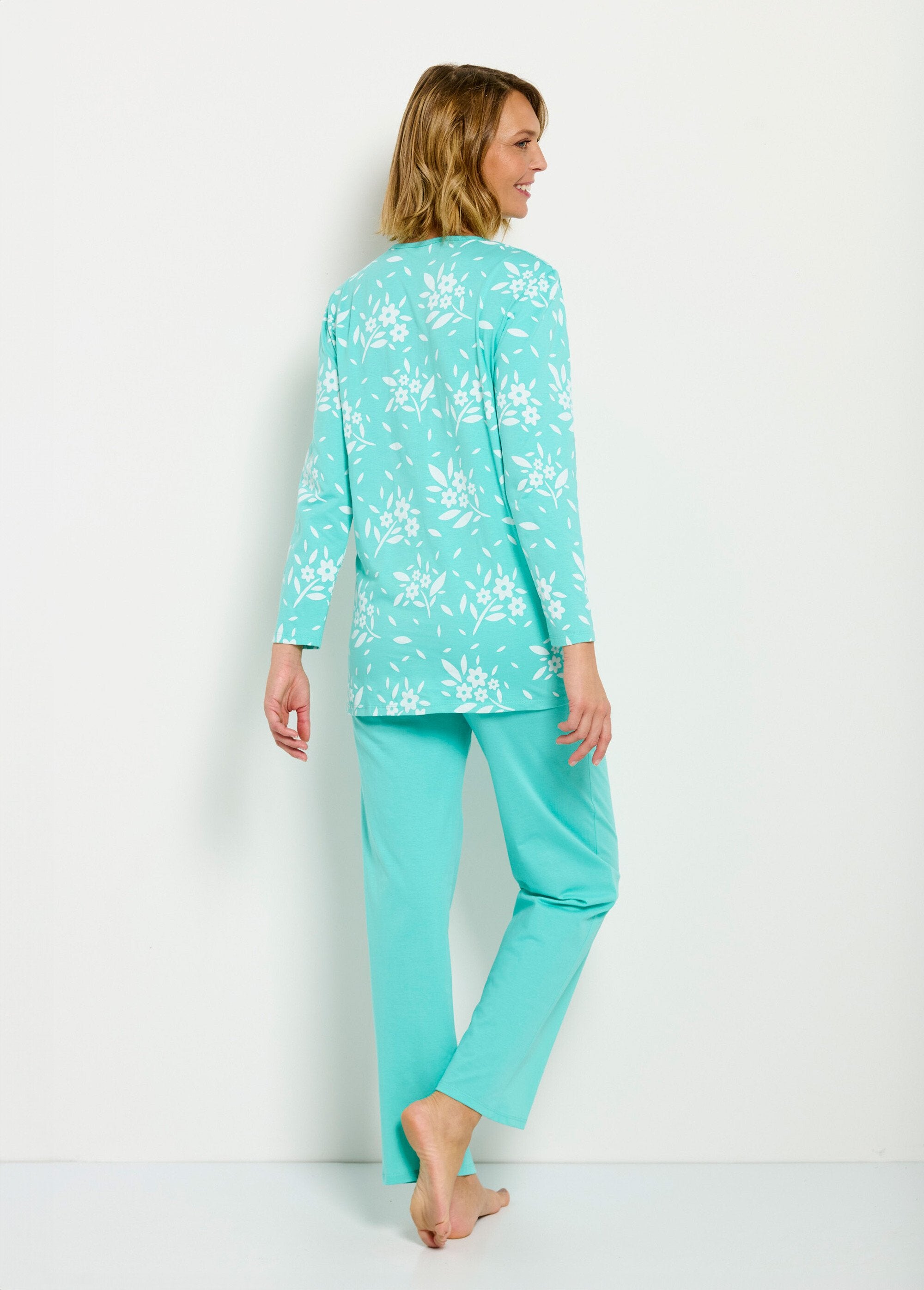 Pyjama_col_V_boutonné_coton_manches_longues_Vert_DO1_slim