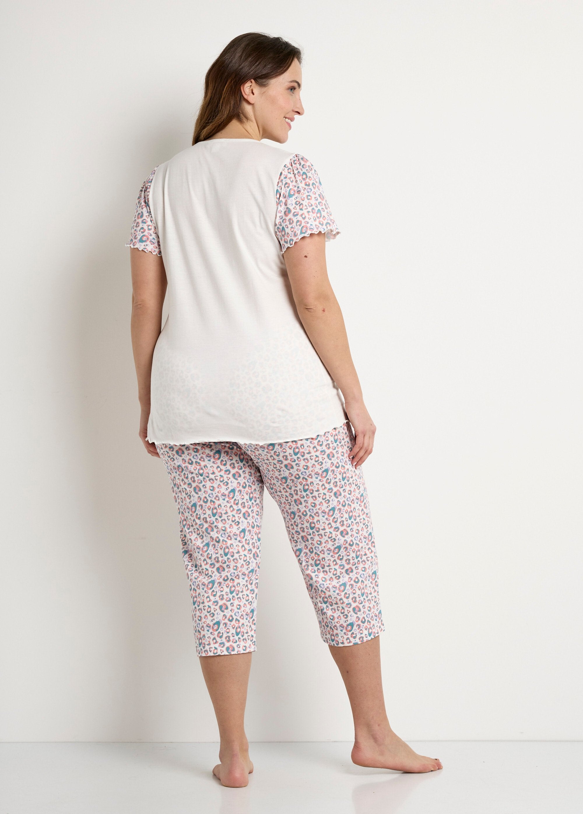 Pyjama_court_coton_col_V_manches_courtes_Ecru_DO1_curvy