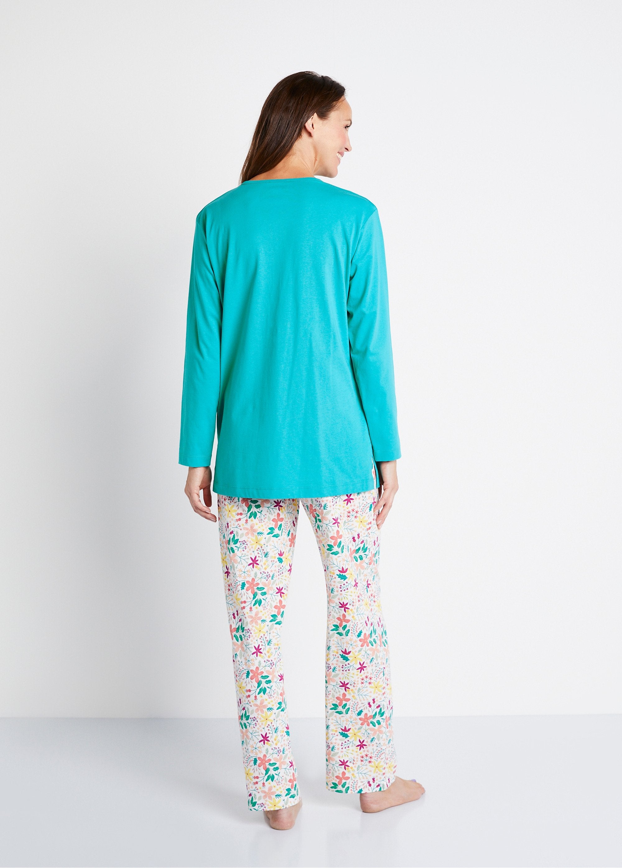 Katoenen_pyjama_met_bloemen_Eend_groen_DO1_slim