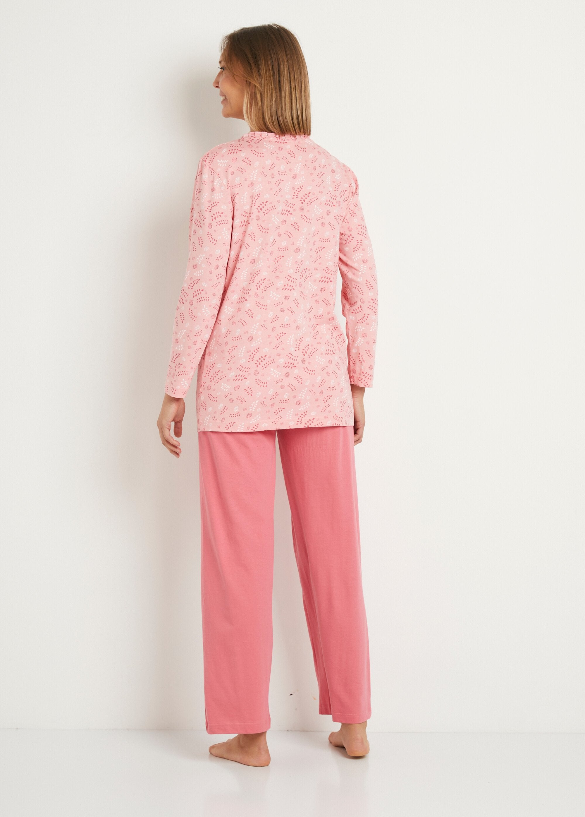 Bedrukte_katoenen_pyjama_met_knoopsluiting_en_lange_mouwen_Imprime_rose_DO1_slim