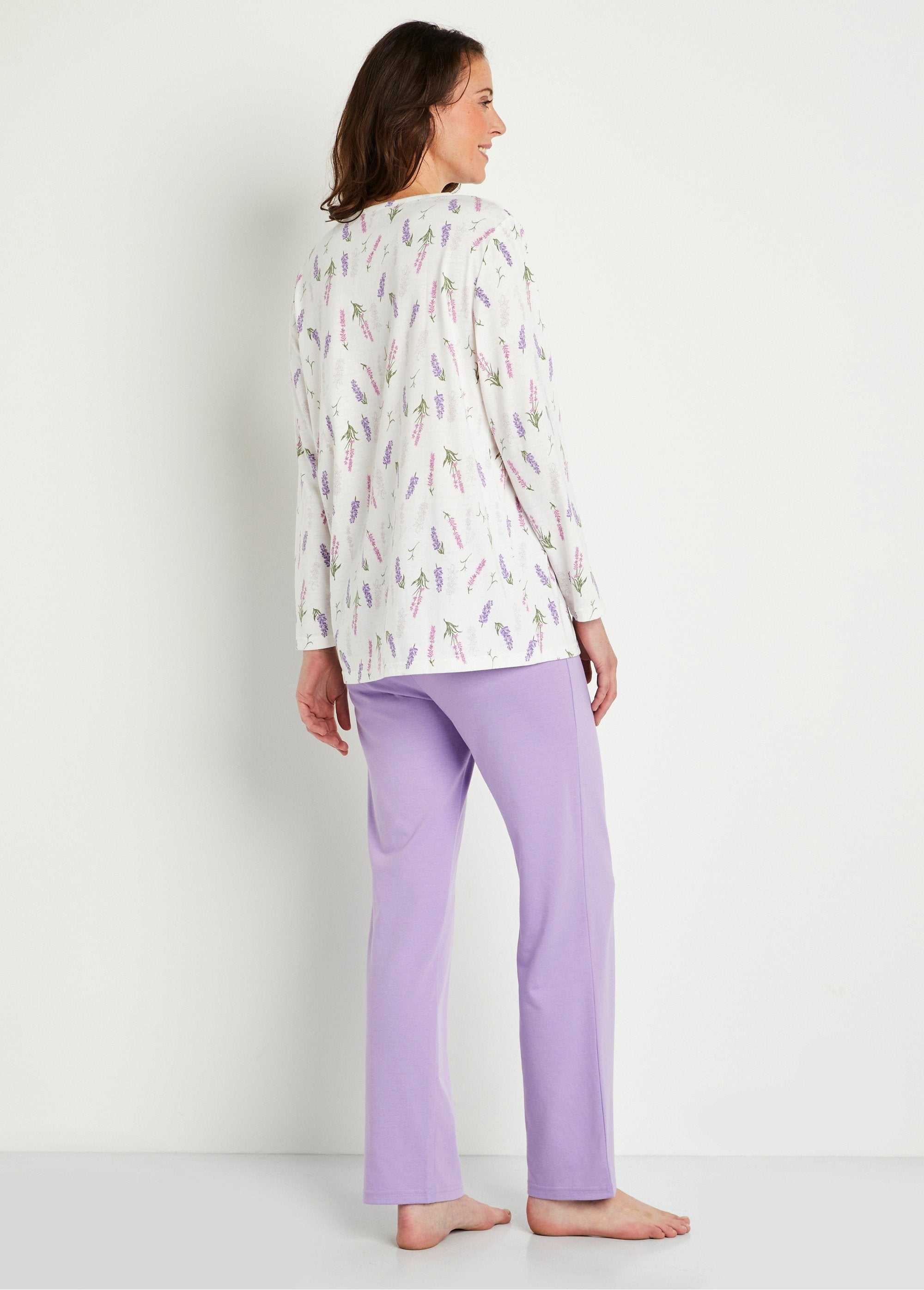 Pyjama_met_lange_mouwen_en_print_Parma-afdruk_DO1_slim