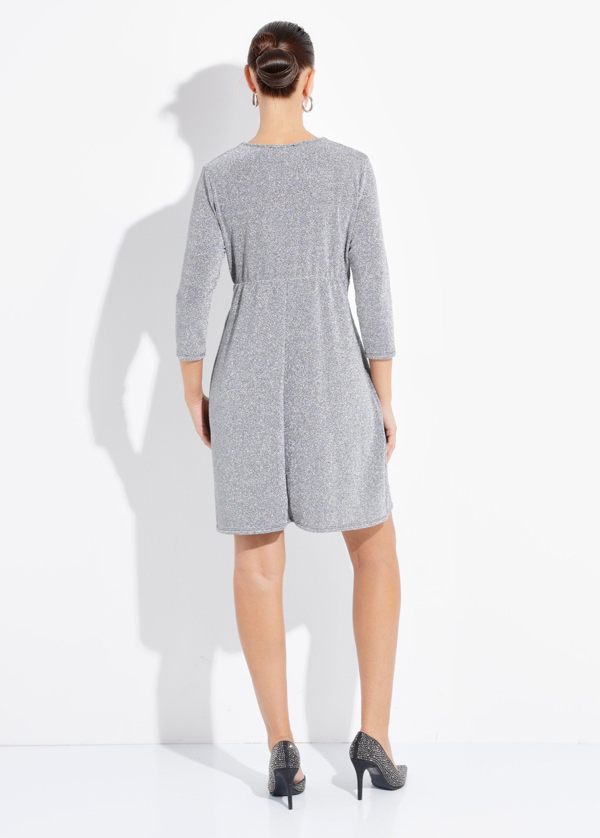 Chique_korte_jurk_in_gebreid_metallic_Argent_DO1_slim