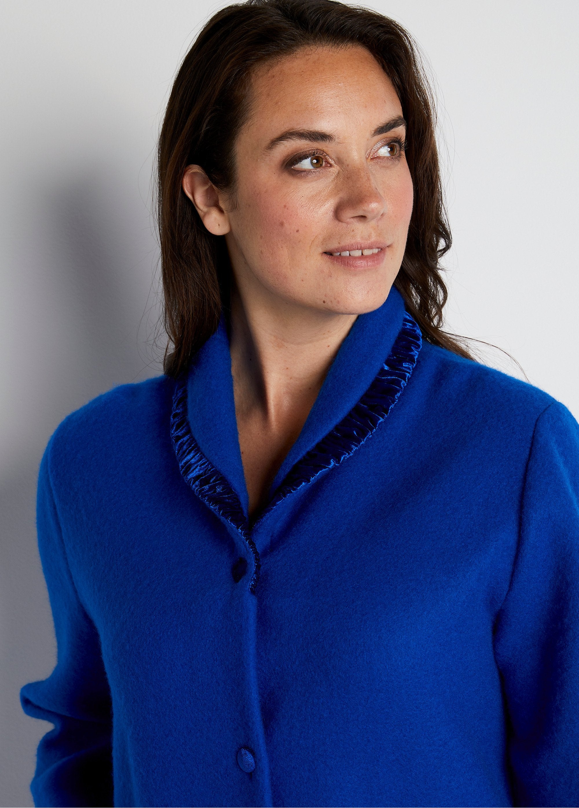 Courtelle_lange_fleece_ochtendjas®_BLAUW_DE2_curvy