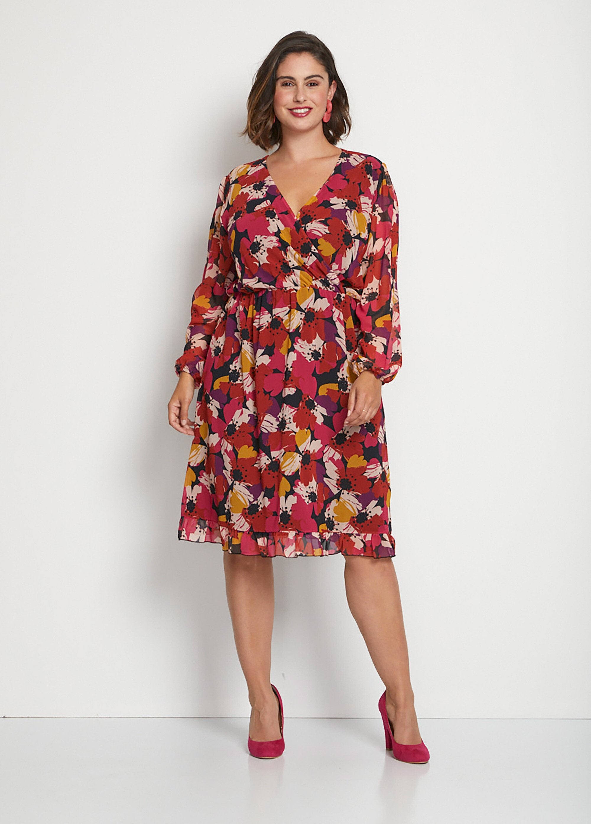 Voile_wikkeljurk_met_bloemenprint_Imprime_floral_FA1_curvy