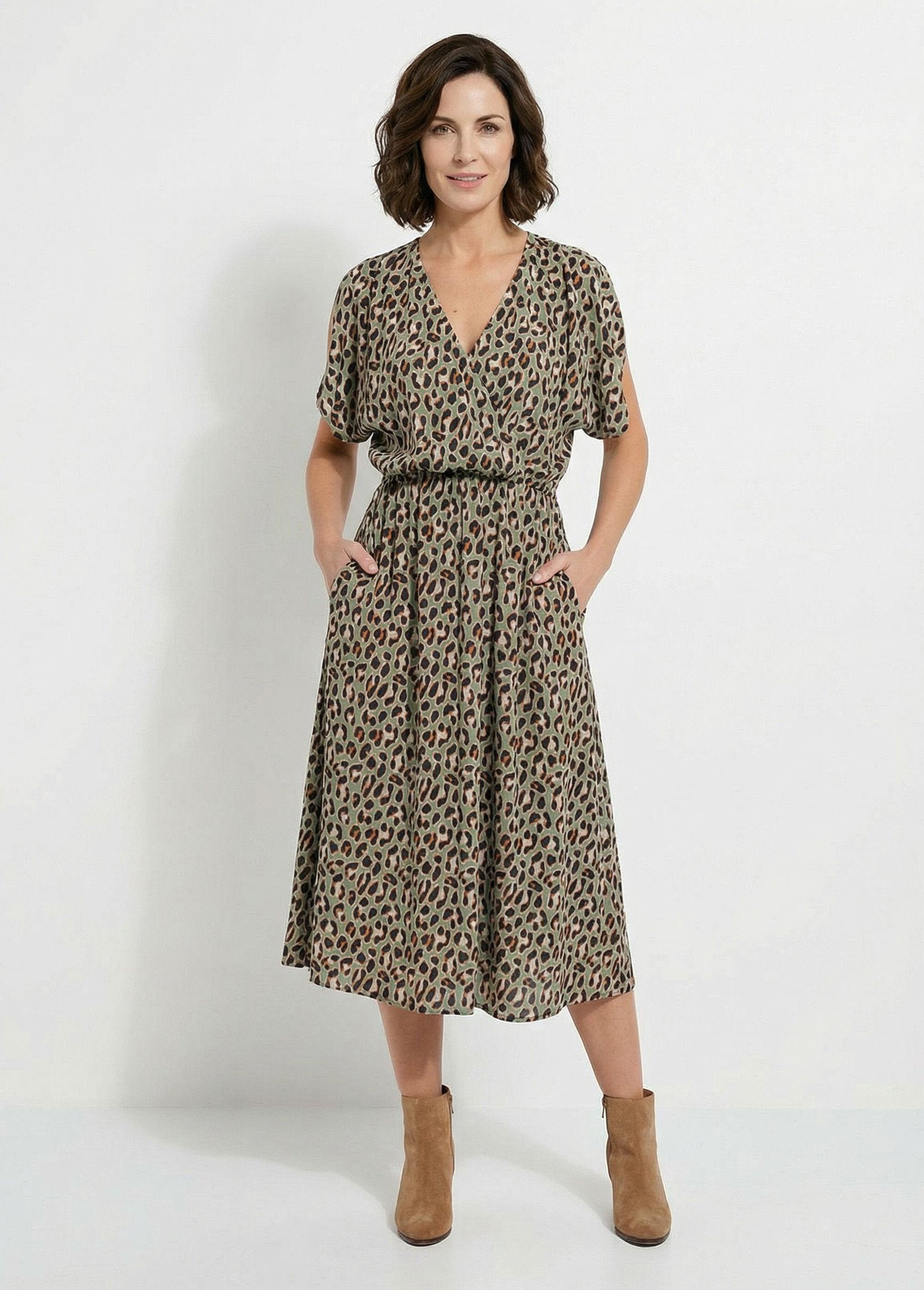 Wikkeljurk_met_luipaardprint_Kaki_et_noir_FA1_slim