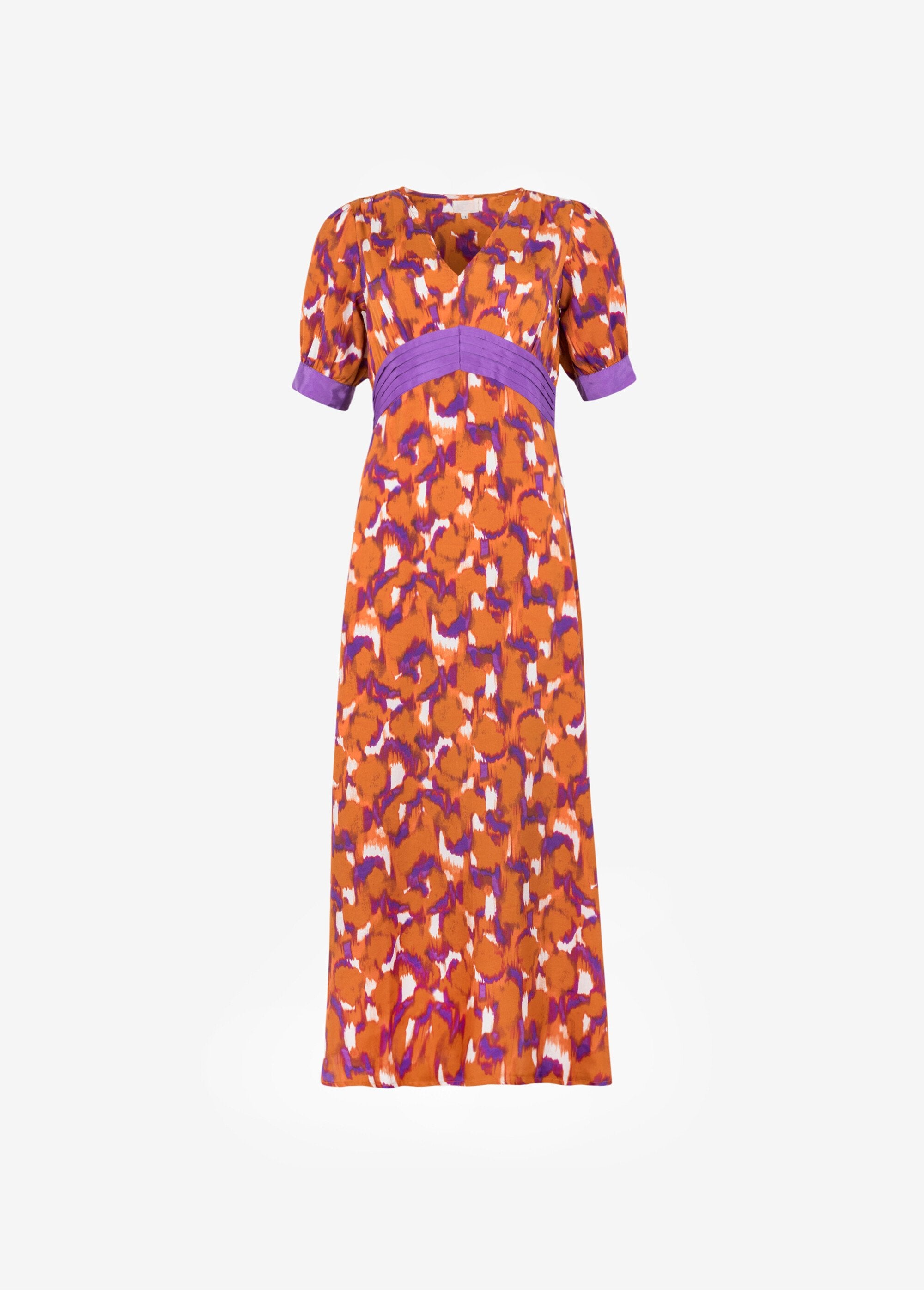 Lange_jurk_met_print_en_geplooide_taille_Oranje_afdrukken_AP1_slim