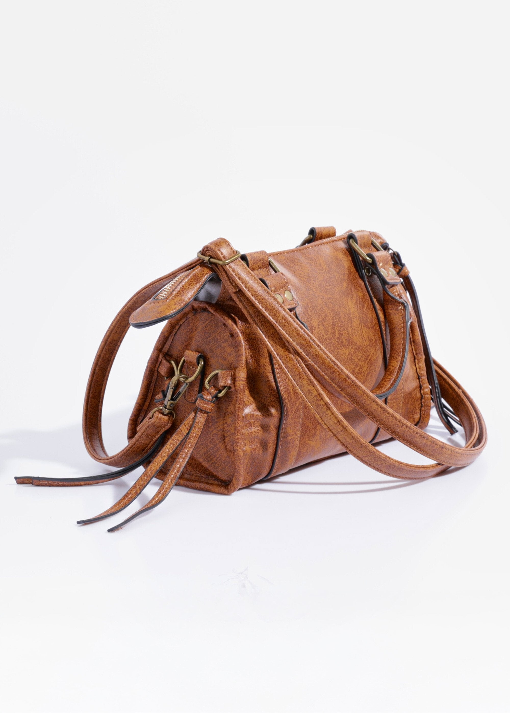 Vintage_metalen_handtas_met_meerdere_schakels_Camel_DO1_slim