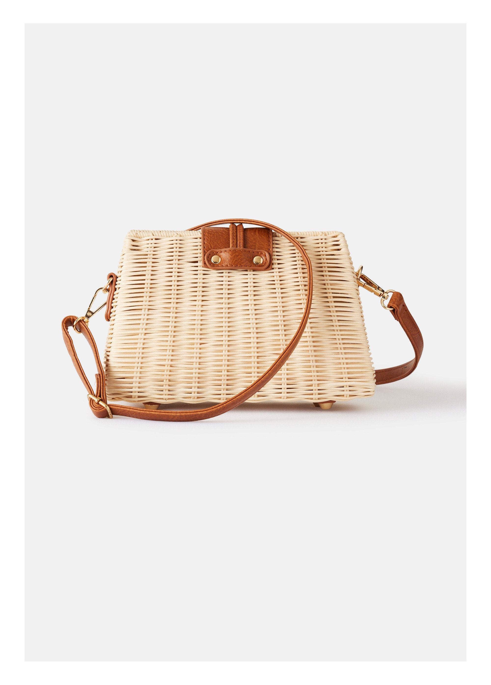 Geweven_rotan_tas_met_kralenflap_Naturel_en_bruin_DO1_slim