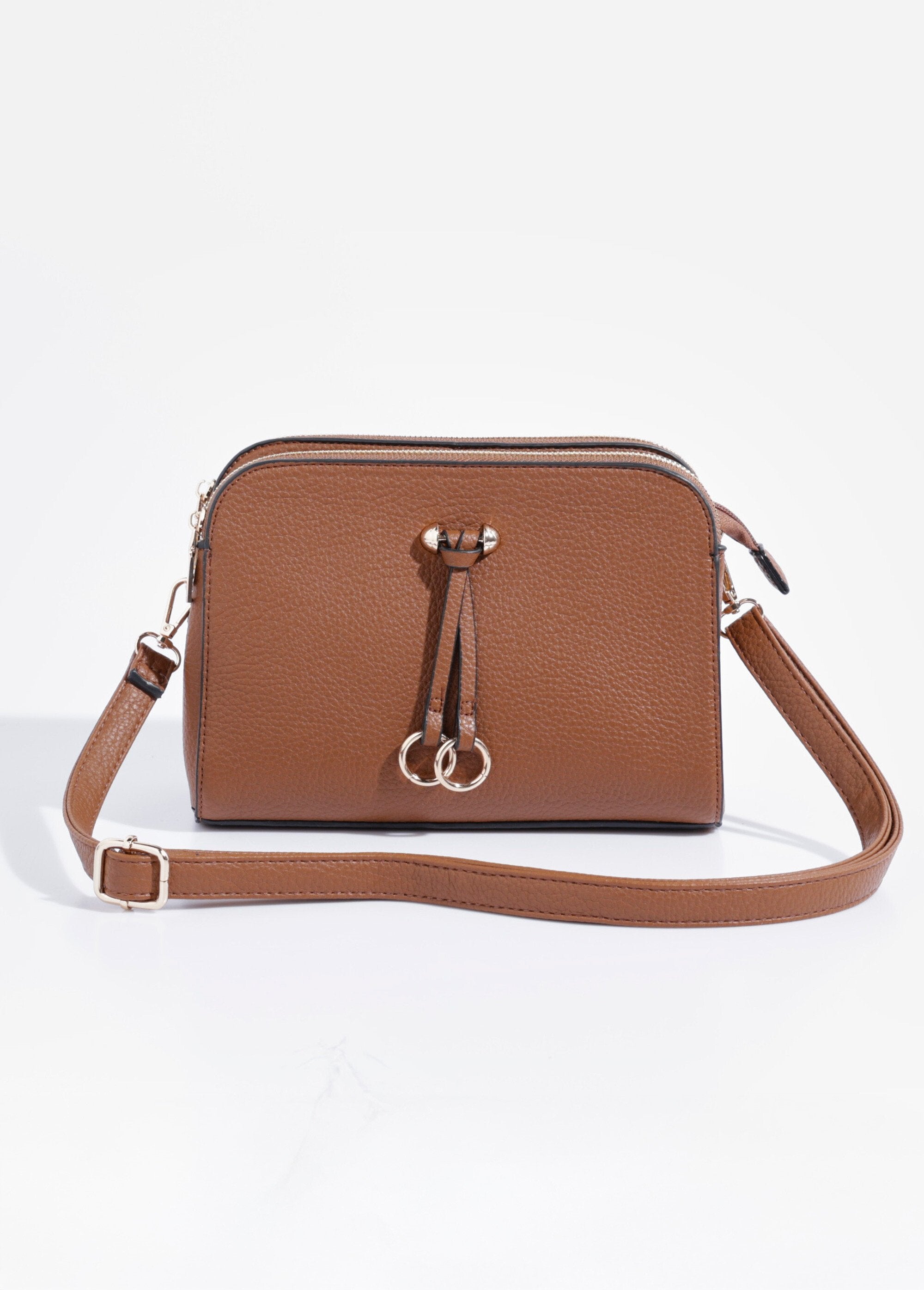 Compacte_tas_met_meerdere_zakken_en_metalen_details_Camel_FA2_slim
