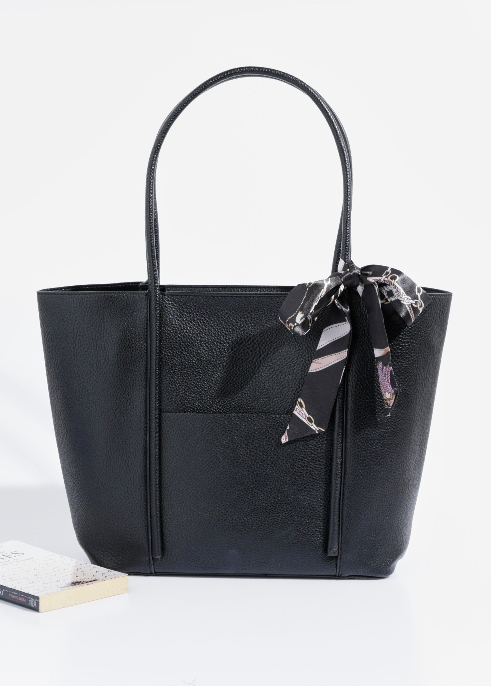 Boodschappentas_met_korte_hengsels_+_sjaal_Noir_FA1_slim