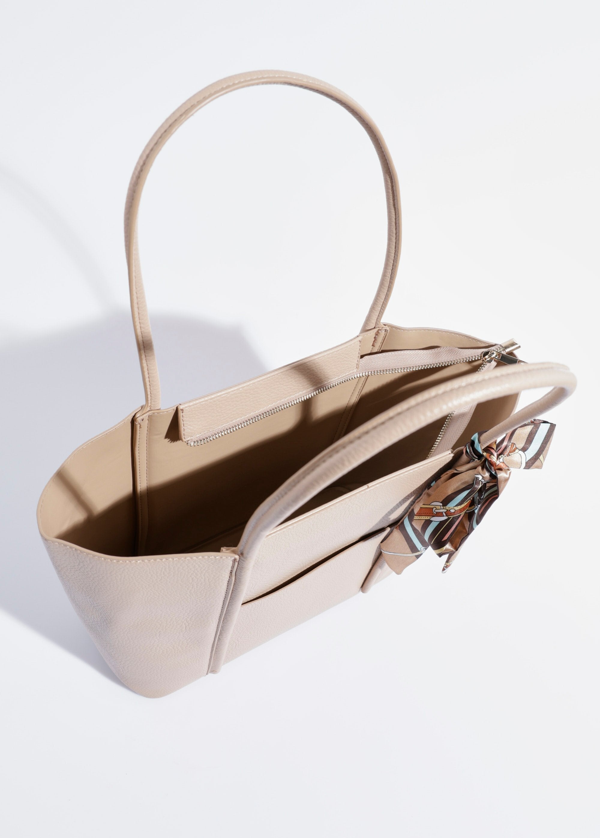 Boodschappentas_met_korte_hengsels_+_sjaal_Beige_DE1_slim