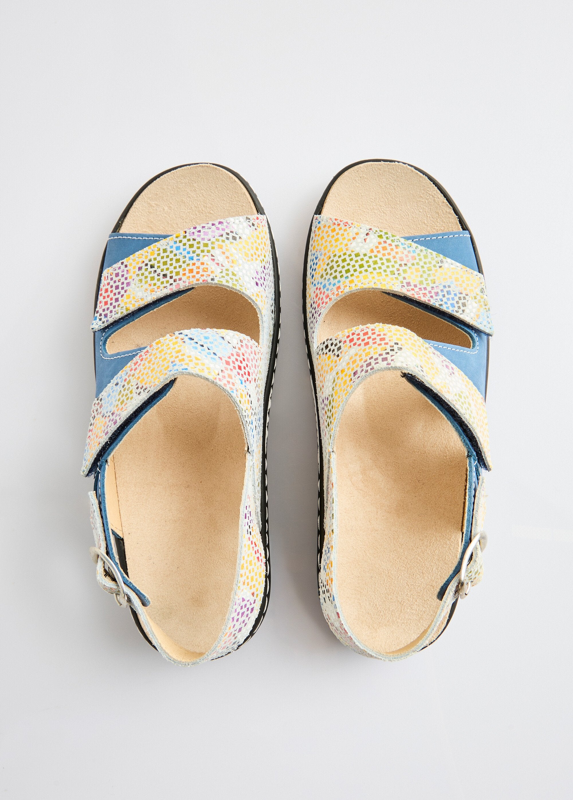 Brede_leren_sandalen_Print_en_blauw_OV1_slim