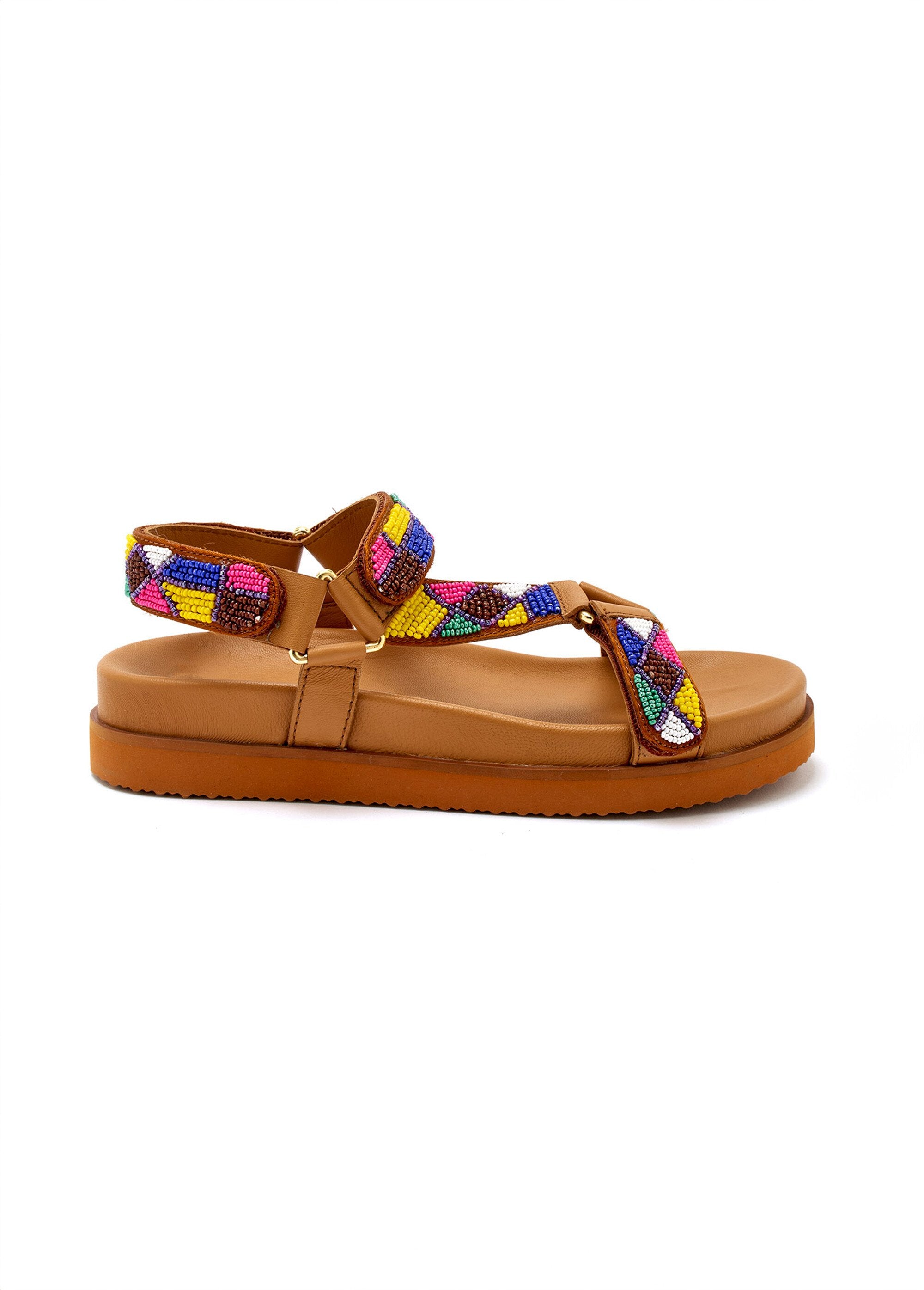 Ergonomische_sandalen_met_kralenbandjes_Marron_DR1_slim