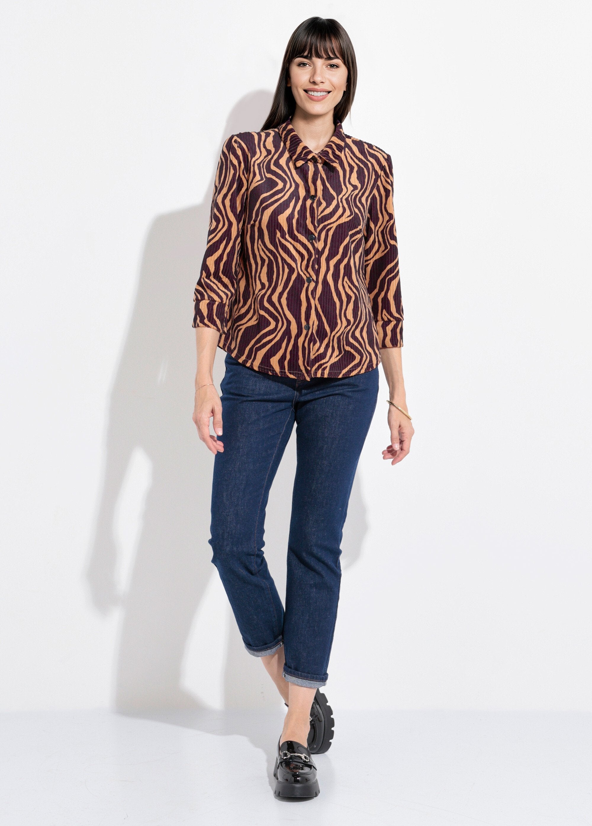 Corduroy_overhemd_met_zebrapatroon_Noir_et_beige_SF1_slim