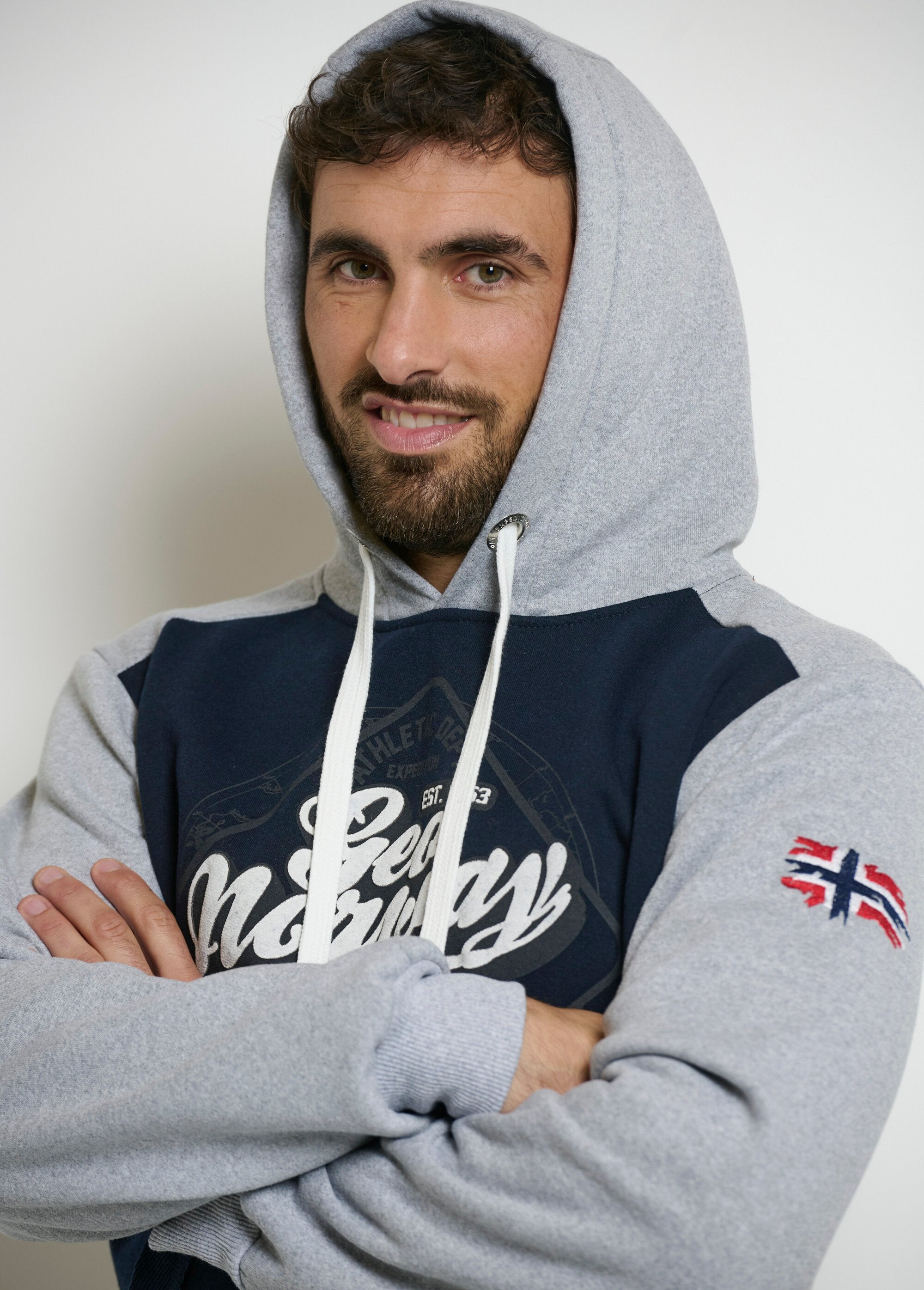 Hoodie_met_vintage_logo_Marine_DE1_slim
