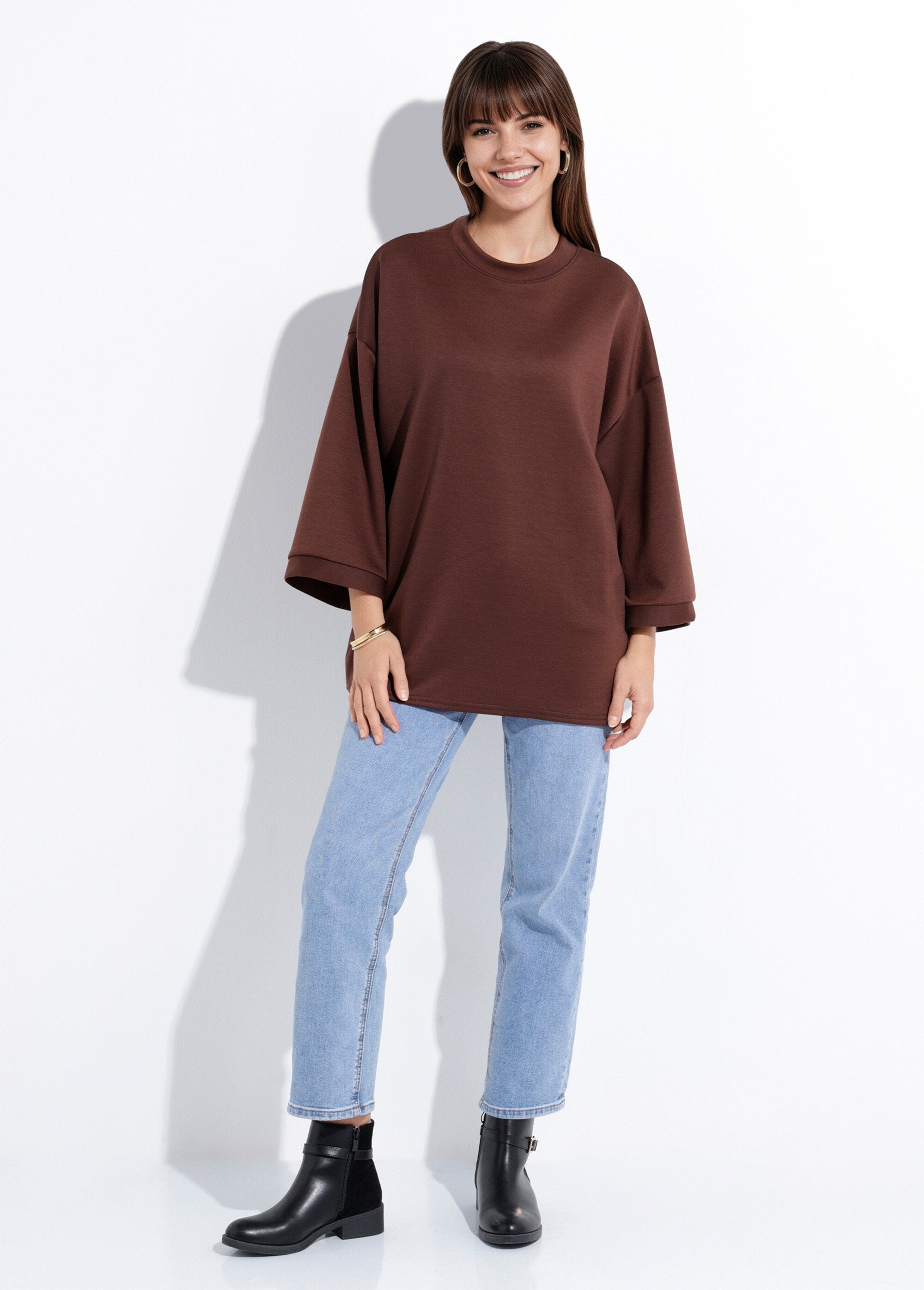 Groot_sweatshirt_met_ronde_hals,_3/4_mouwen_Chocolat_SF1_slim